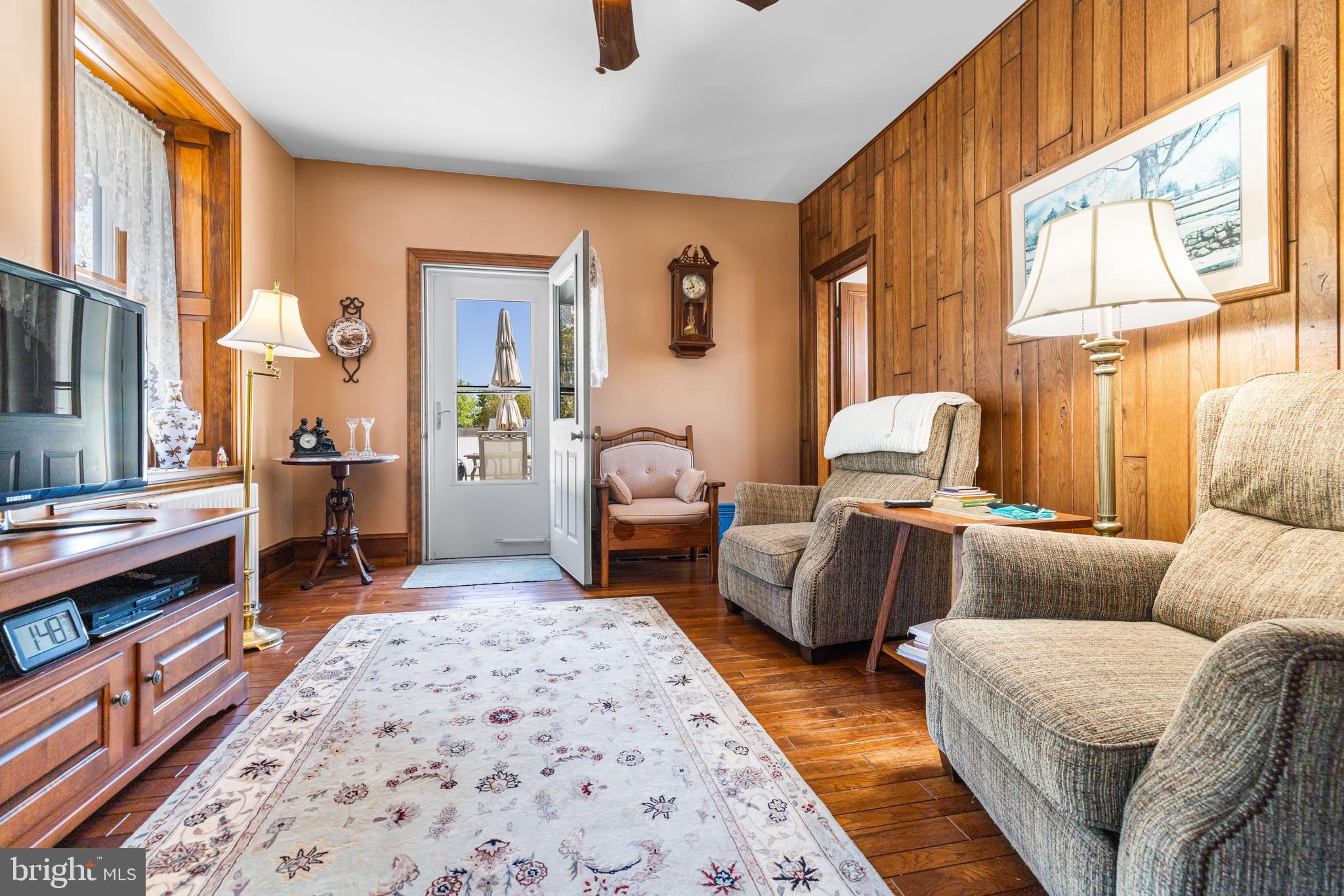 CHURCHVILLE MANOR - Residential