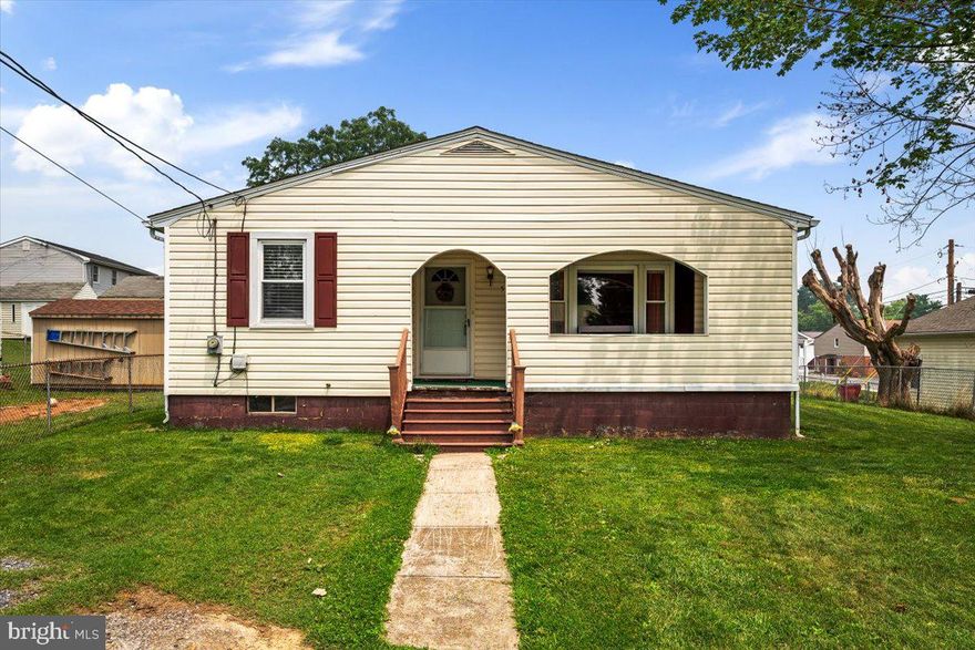 504 N Reymann St is a well maintained cute rancher that consists of 2 bedrooms, 1 bathroom,  eat-in kitchen, covered front porch, and back deck off kitchen. Conveniently located in Ranson makes for a great commuter location . There are multiple upgrades to the home including a new roof, LVP flooring, central air and a remodeled bathroom. Call today to schedule your tour before it's too late!