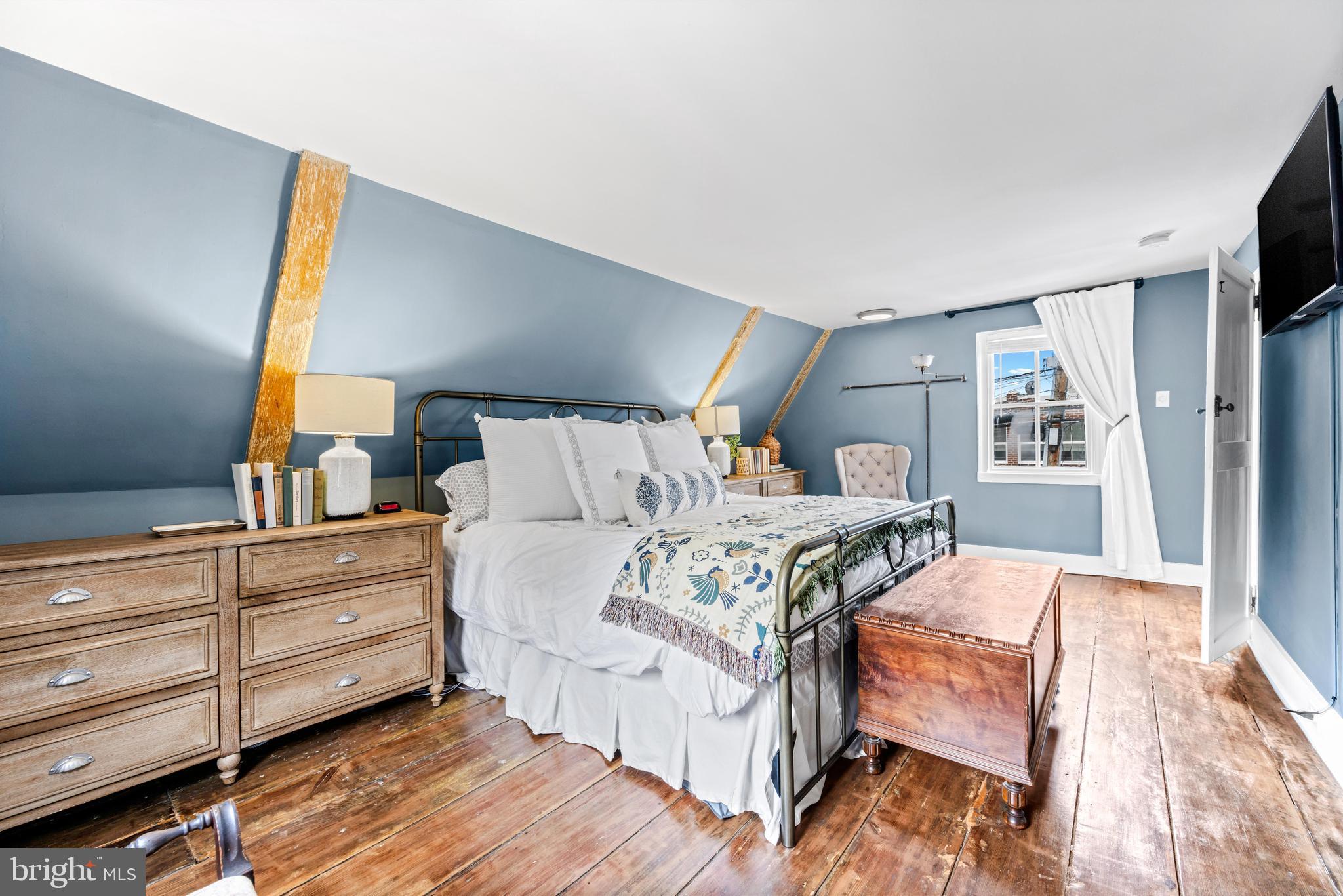 HISTORIC DISTRICT - Residential