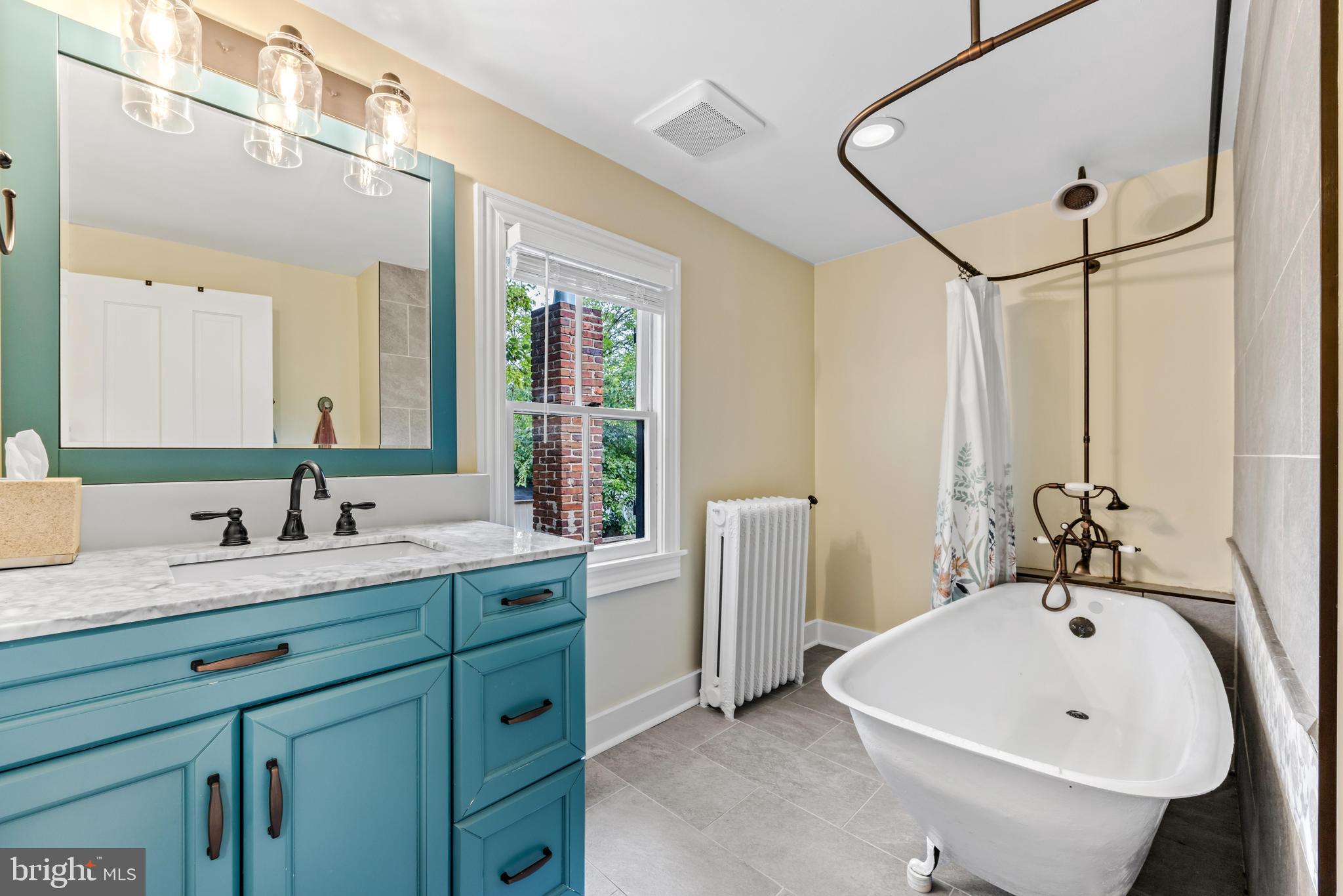 HISTORIC DISTRICT - Residential