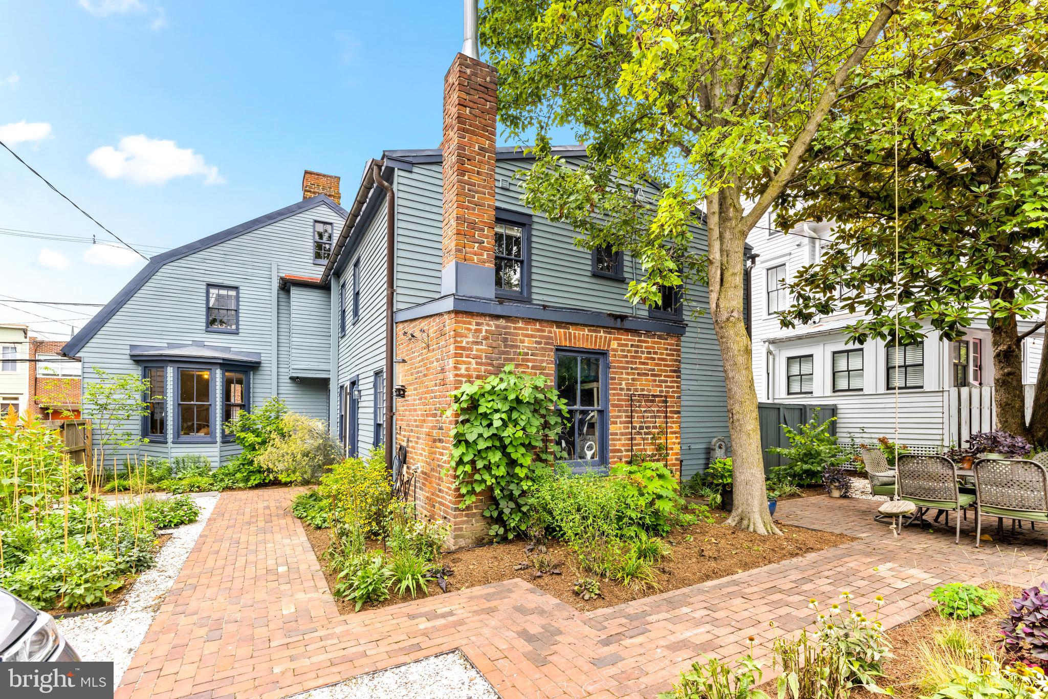 HISTORIC DISTRICT - Residential