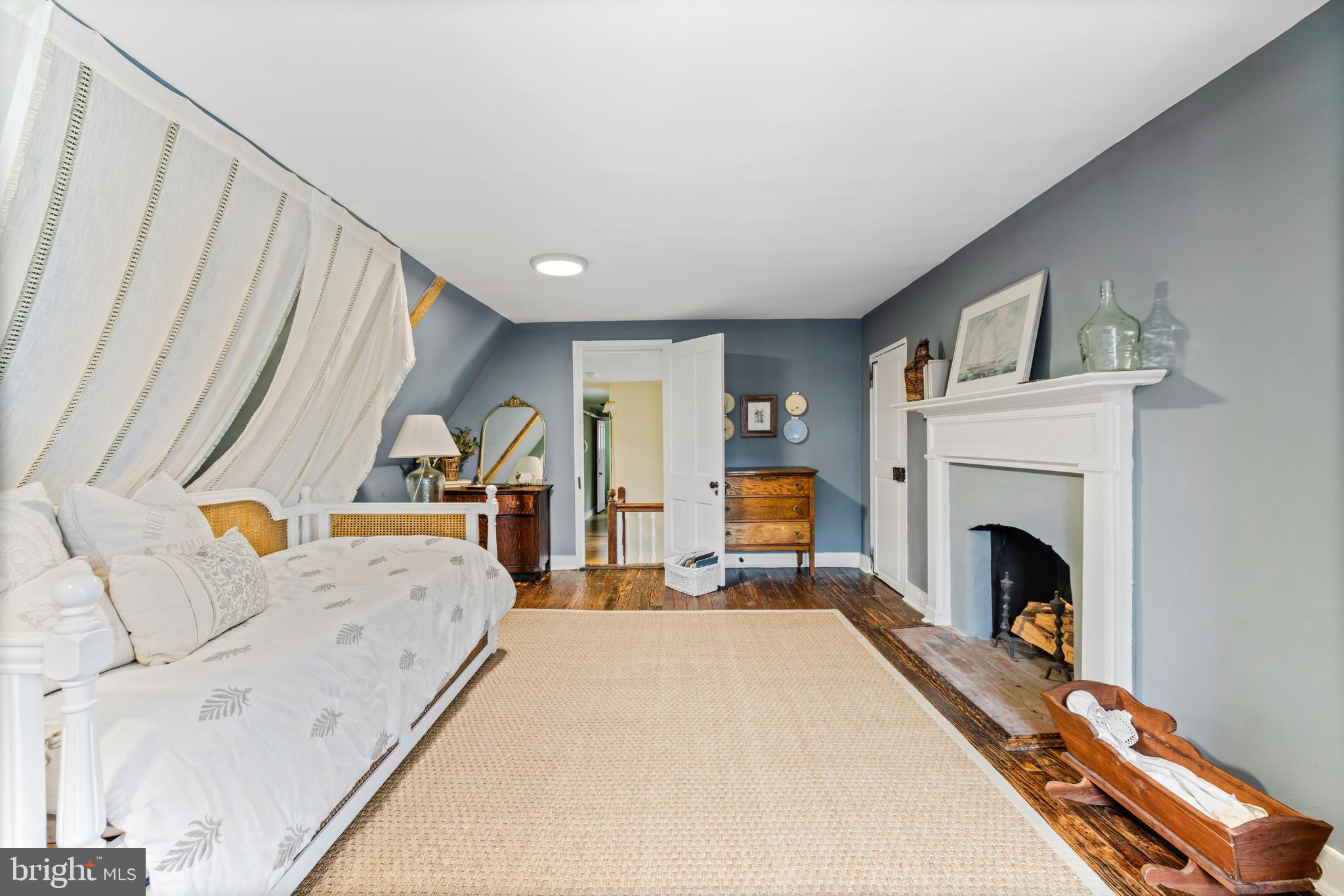 HISTORIC DISTRICT - Residential