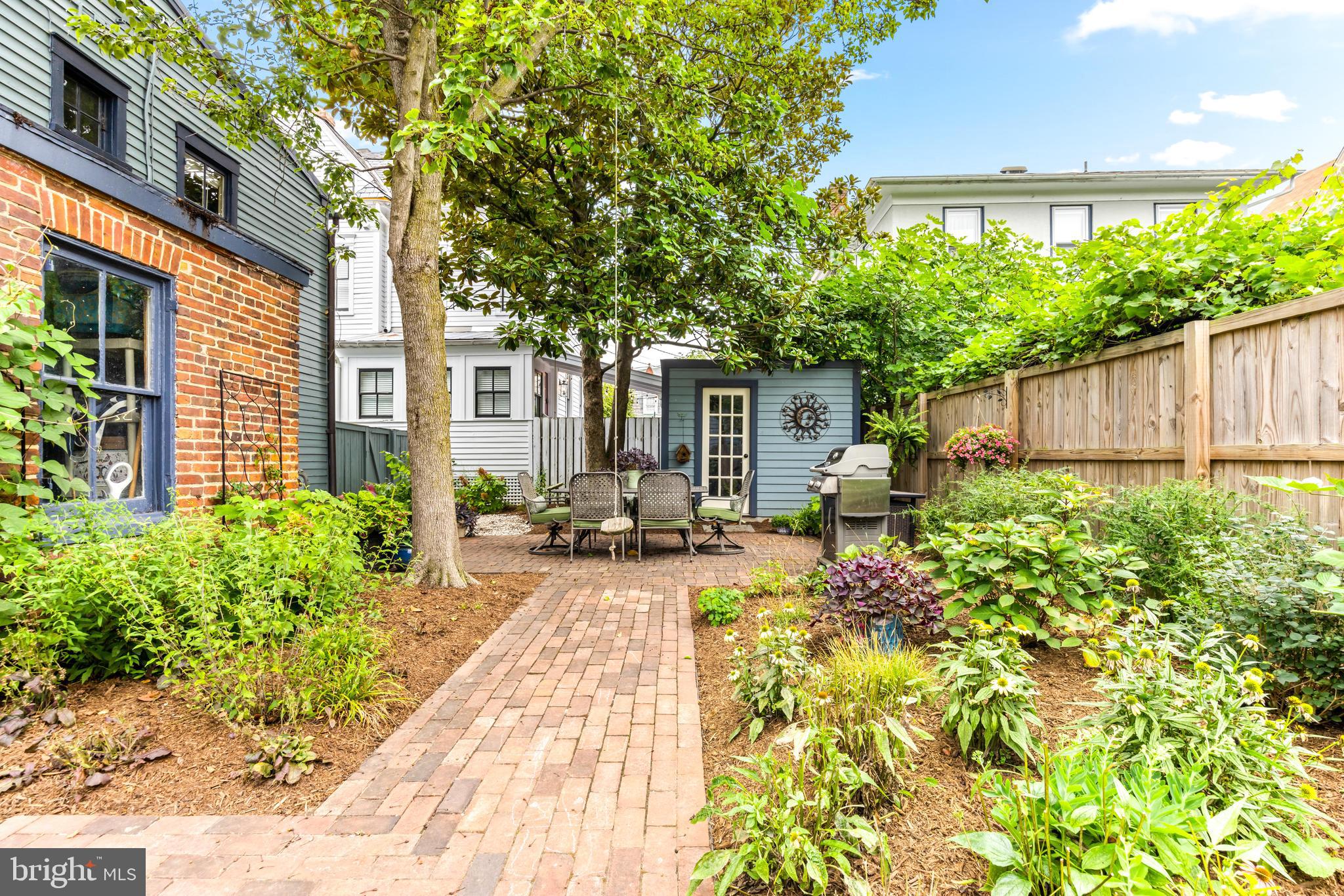 HISTORIC DISTRICT - Residential