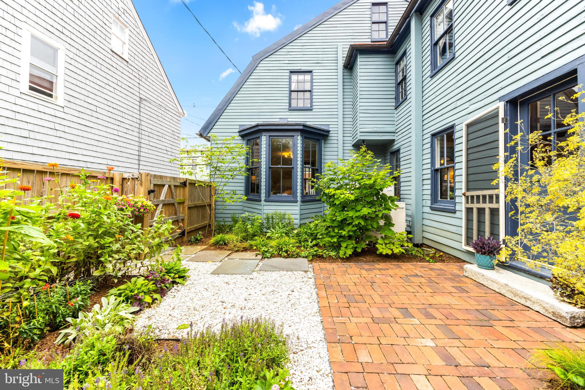 HISTORIC DISTRICT - Residential