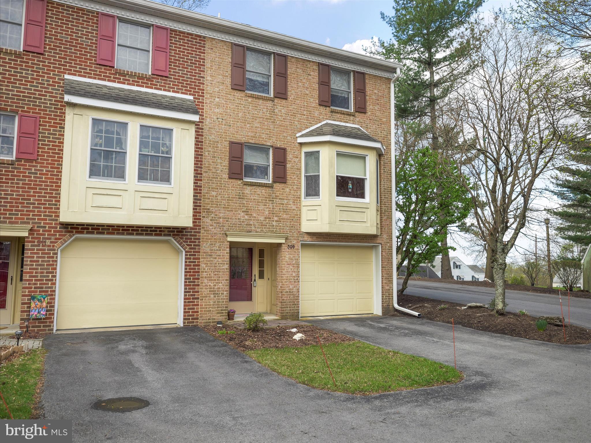 MORNINGSTAR HEIGHTS - Residential