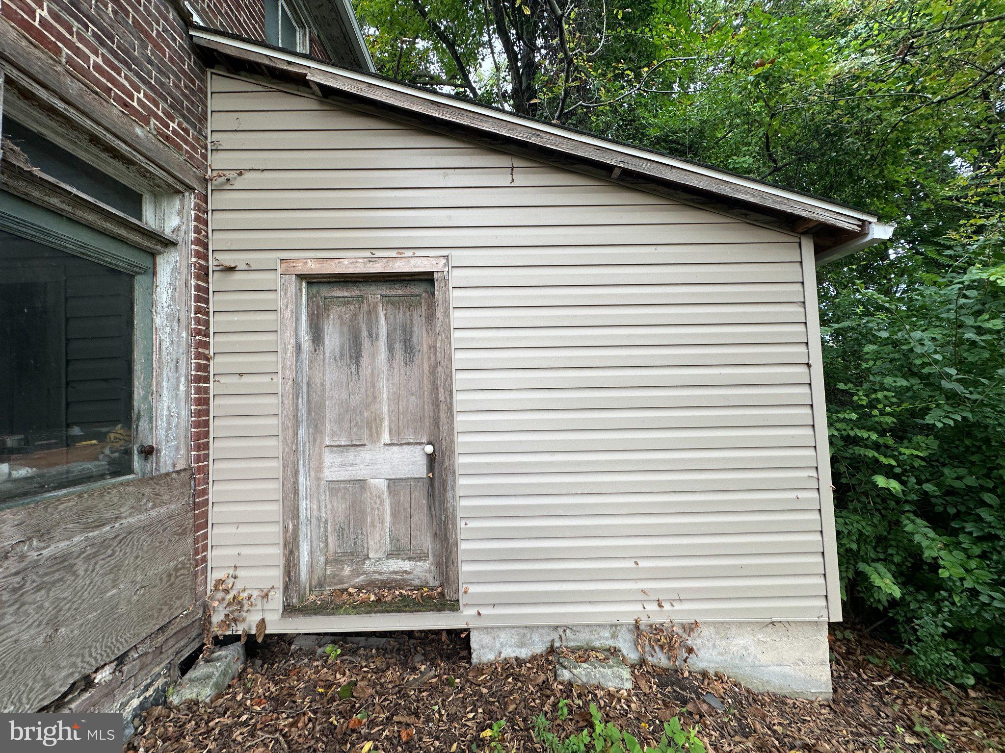 408 N ALLISON STREET
