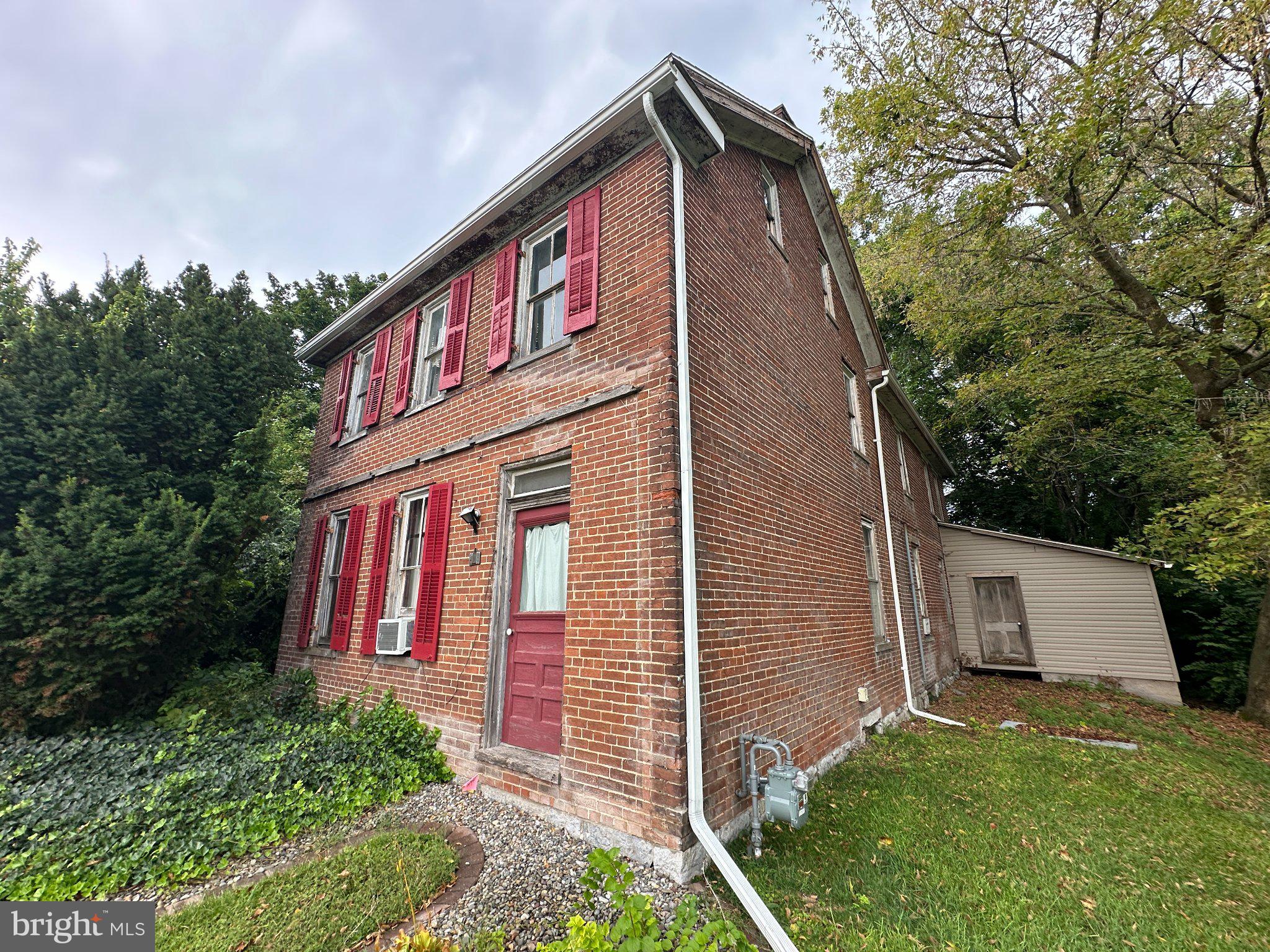 408 N ALLISON STREET