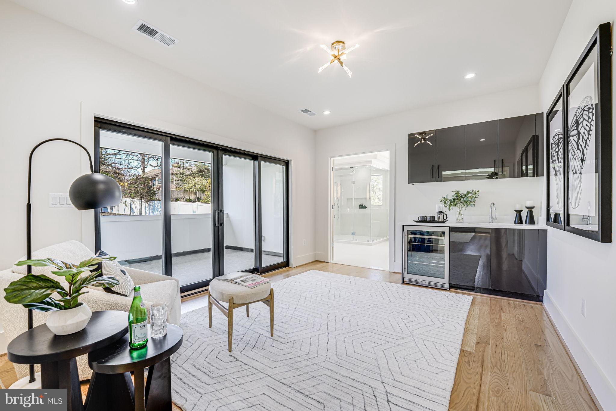 NORTH ARLINGTON - Residential