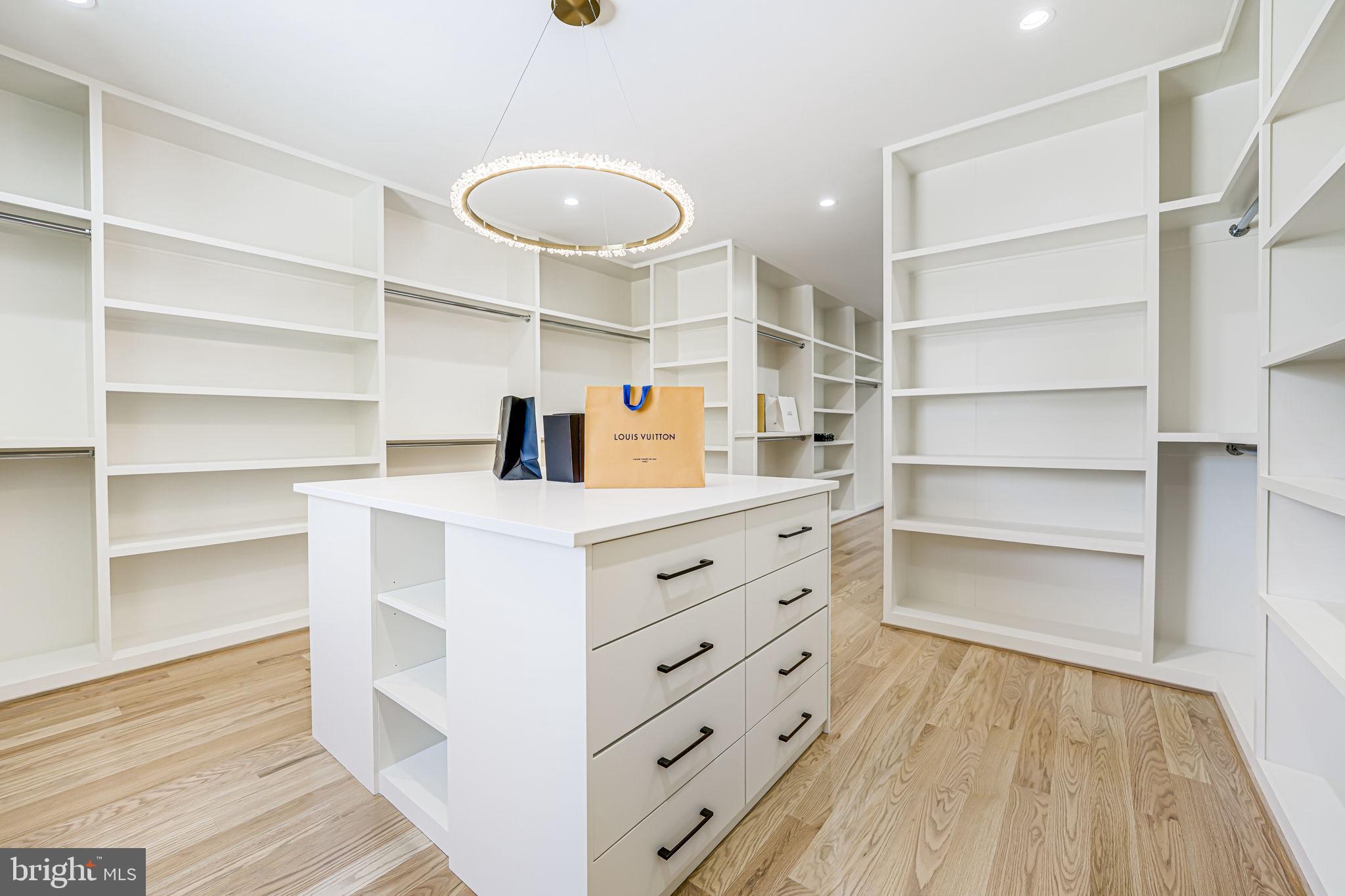 NORTH ARLINGTON - Residential