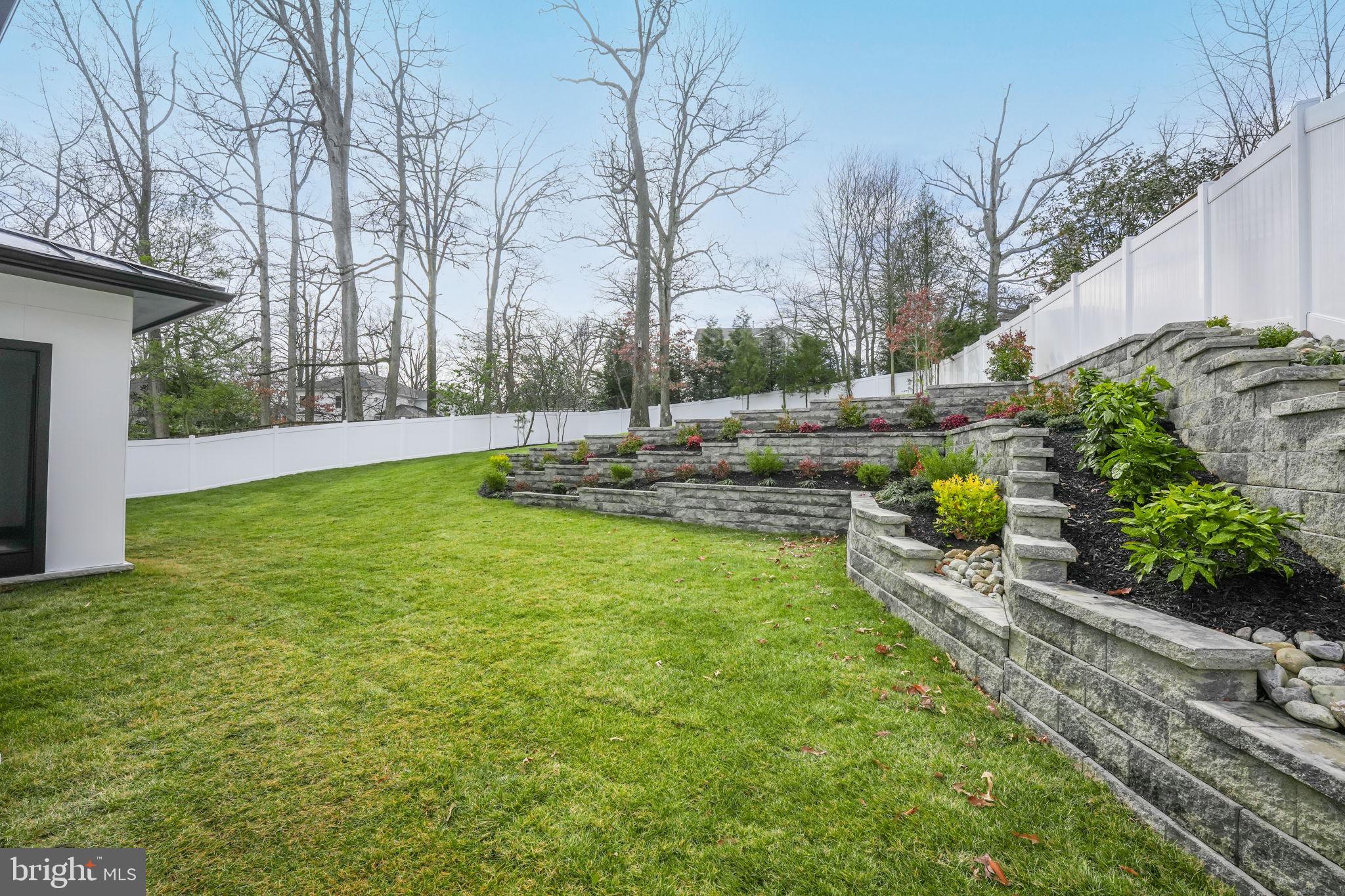 NORTH ARLINGTON - Residential