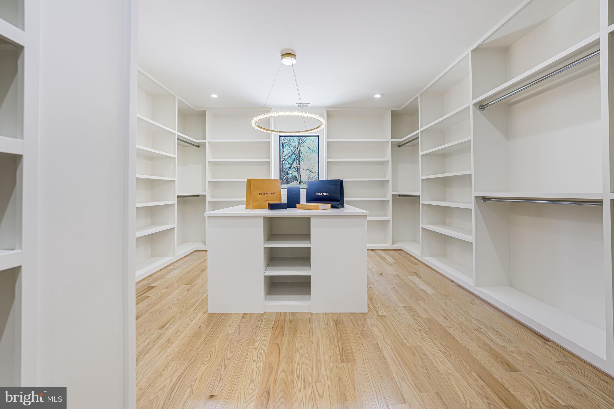 NORTH ARLINGTON - Residential