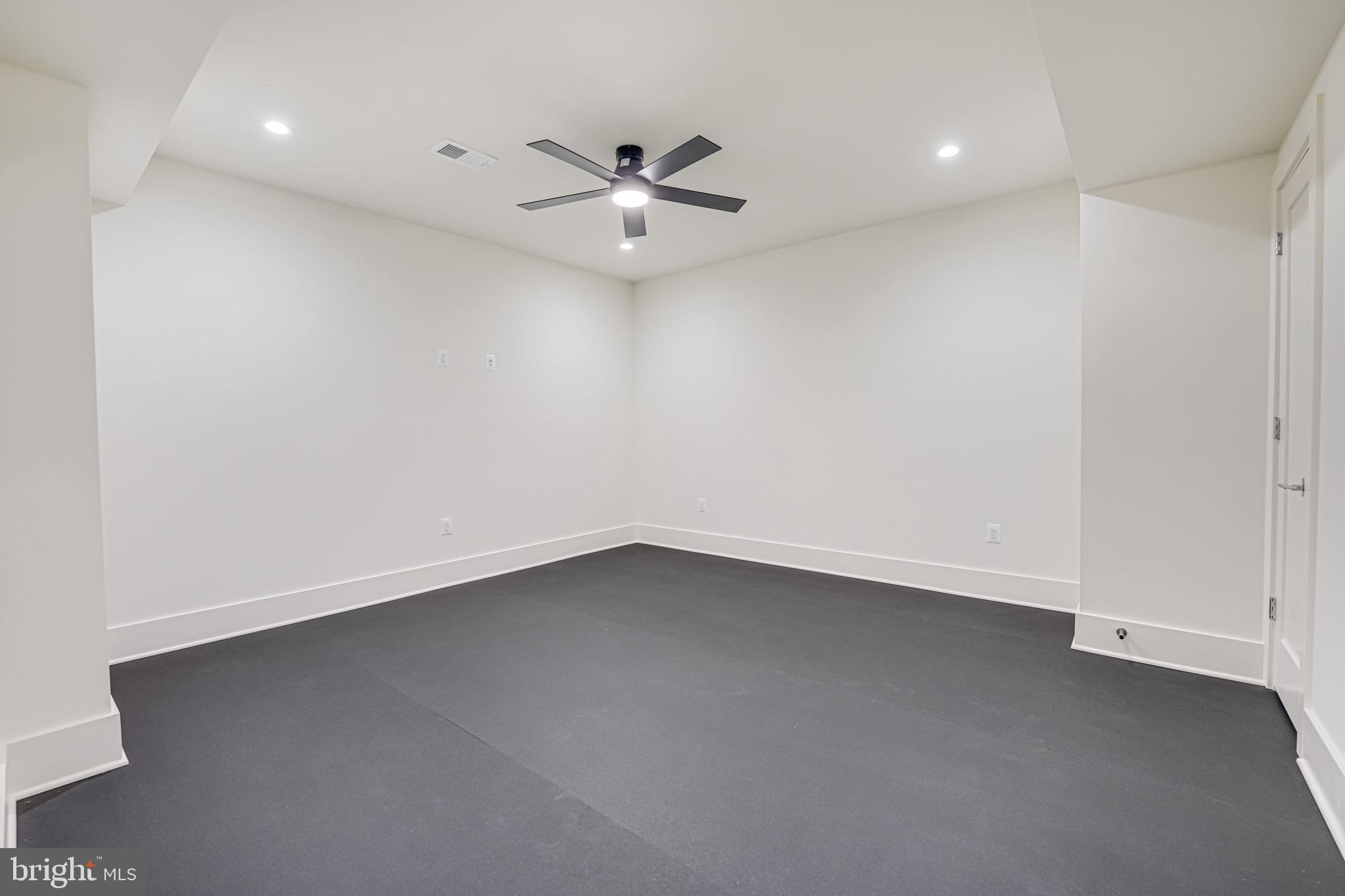 NORTH ARLINGTON - Residential