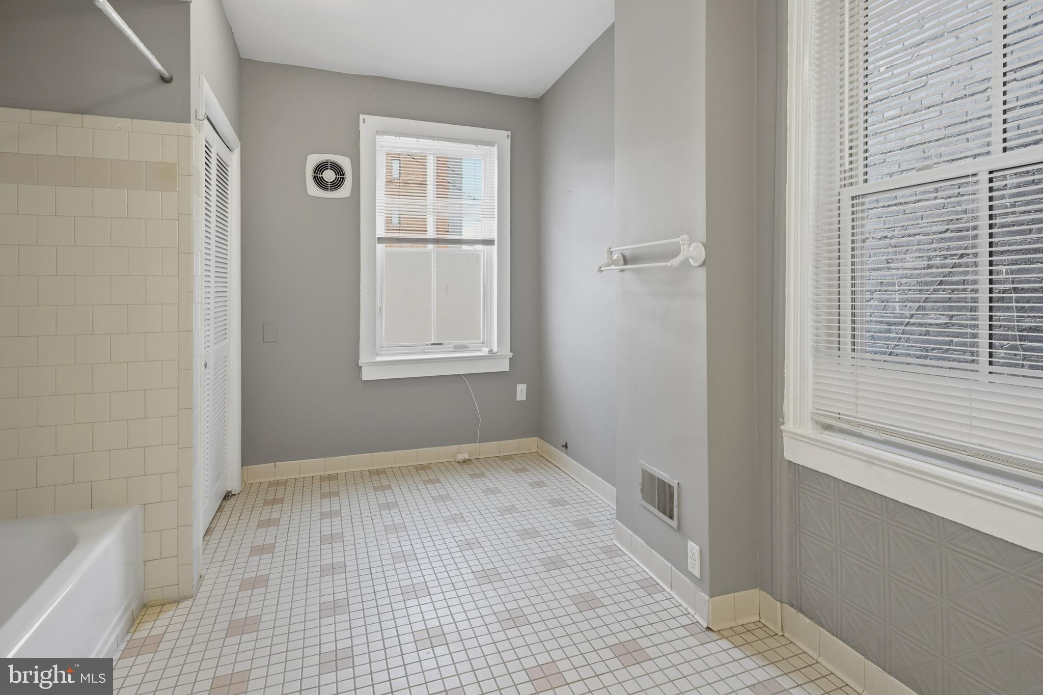 MOUNT VERNON - Residential