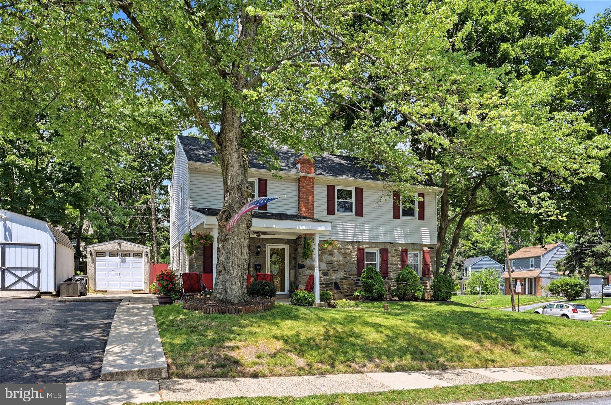 747 SURREY ROAD
