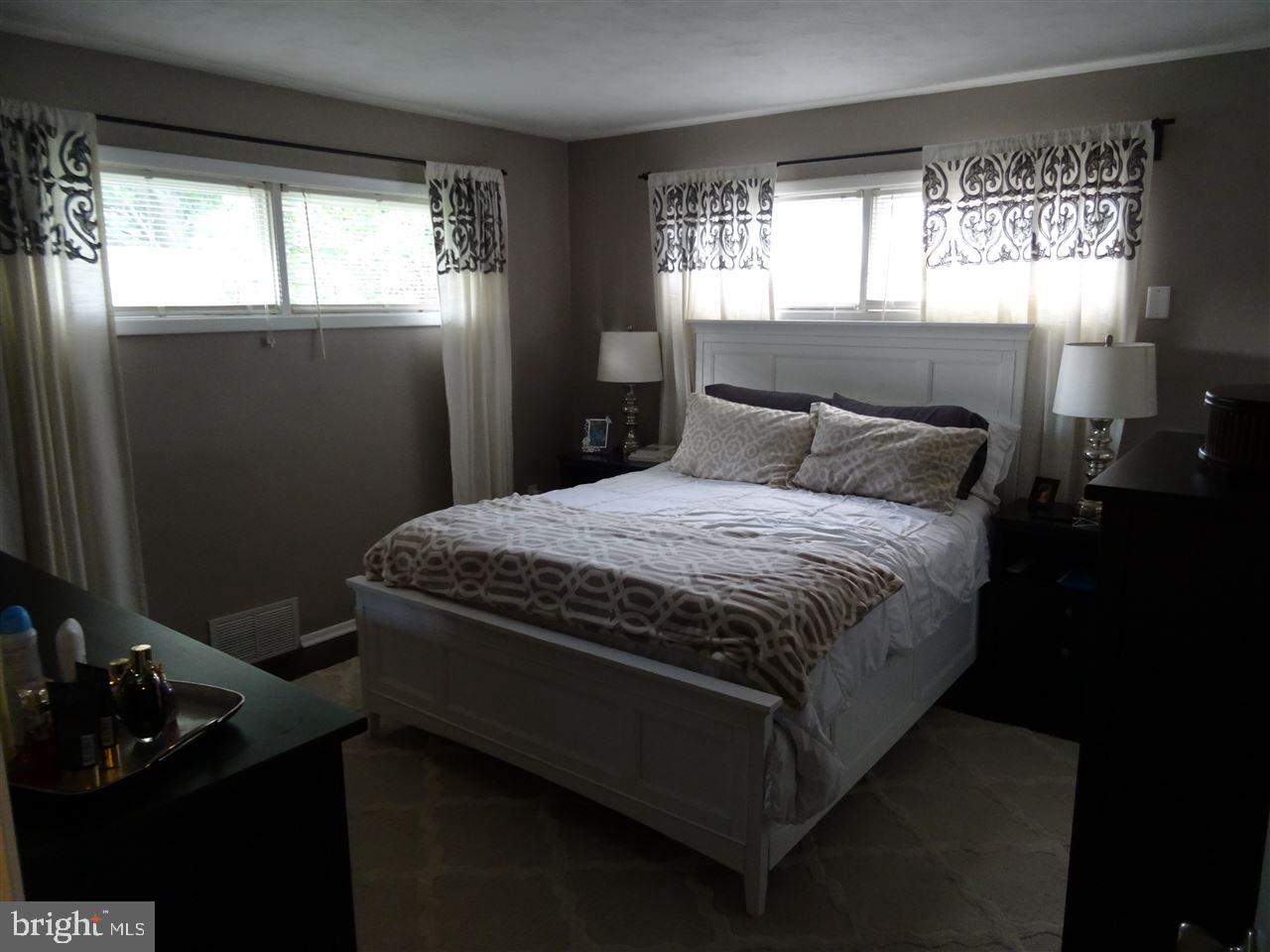 NORTH HILLS - Residential