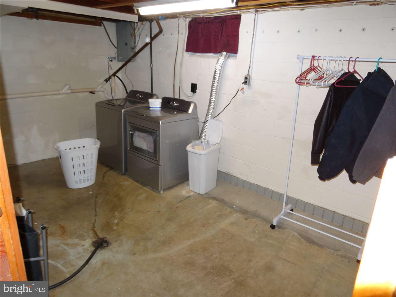 NORTH HILLS - Residential