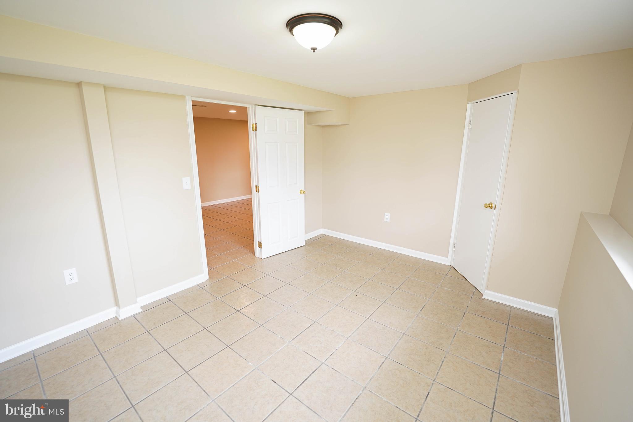 CANNON FARM - Residential