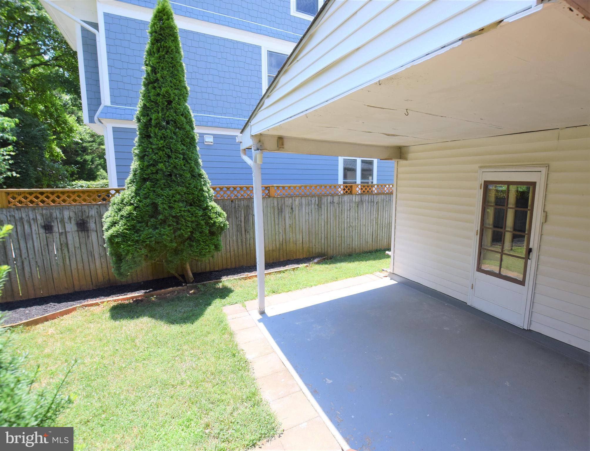 MARYMOUNT - Residential Lease