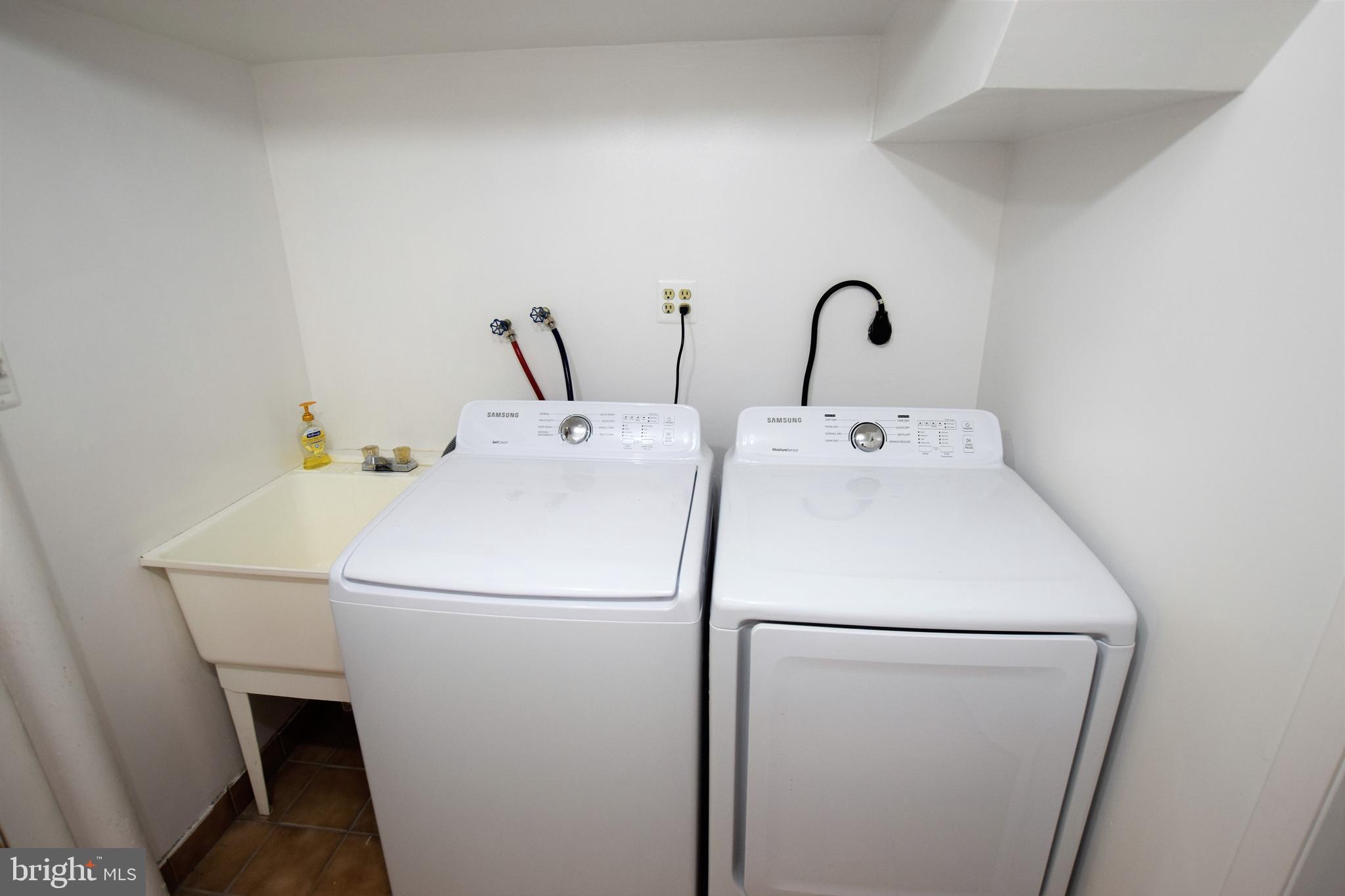 MARYMOUNT - Residential Lease