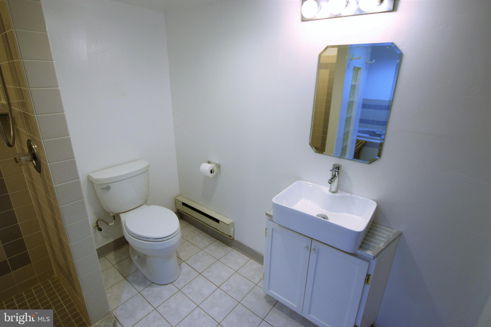 MARYMOUNT - Residential Lease