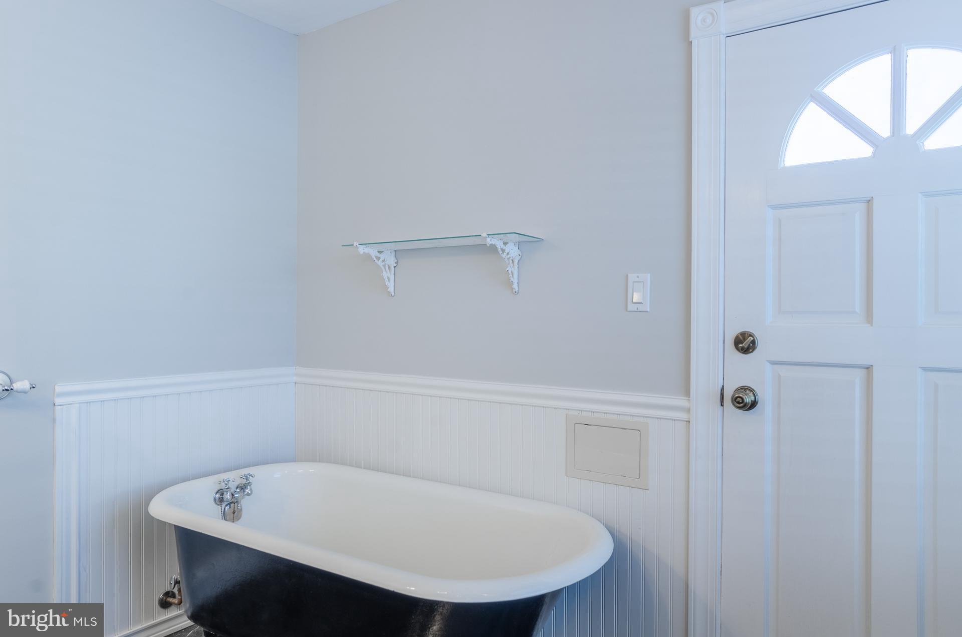 FELLS POINT HISTORIC DISTRICT - Residential Lease