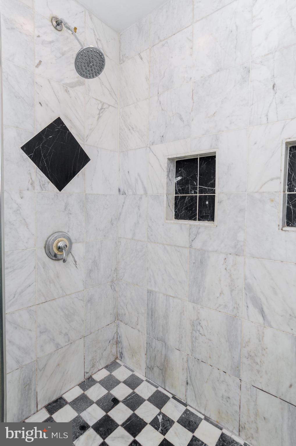 FELLS POINT HISTORIC DISTRICT - Residential Lease