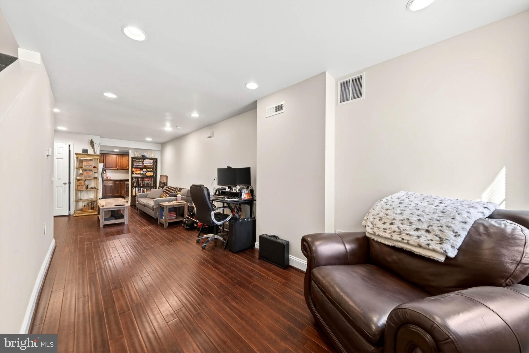 BREWERS HILL - Residential