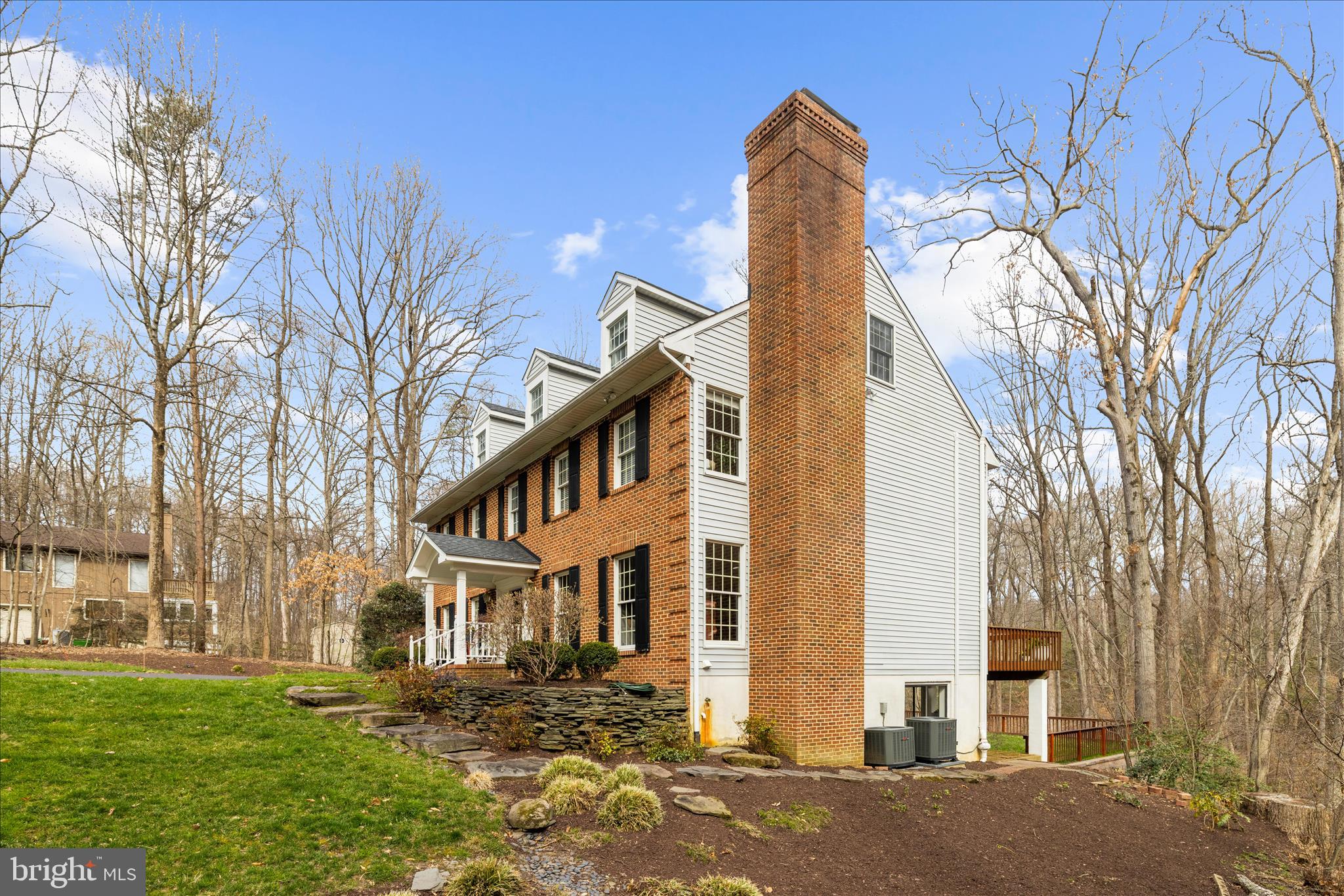 THE WOODS - Residential