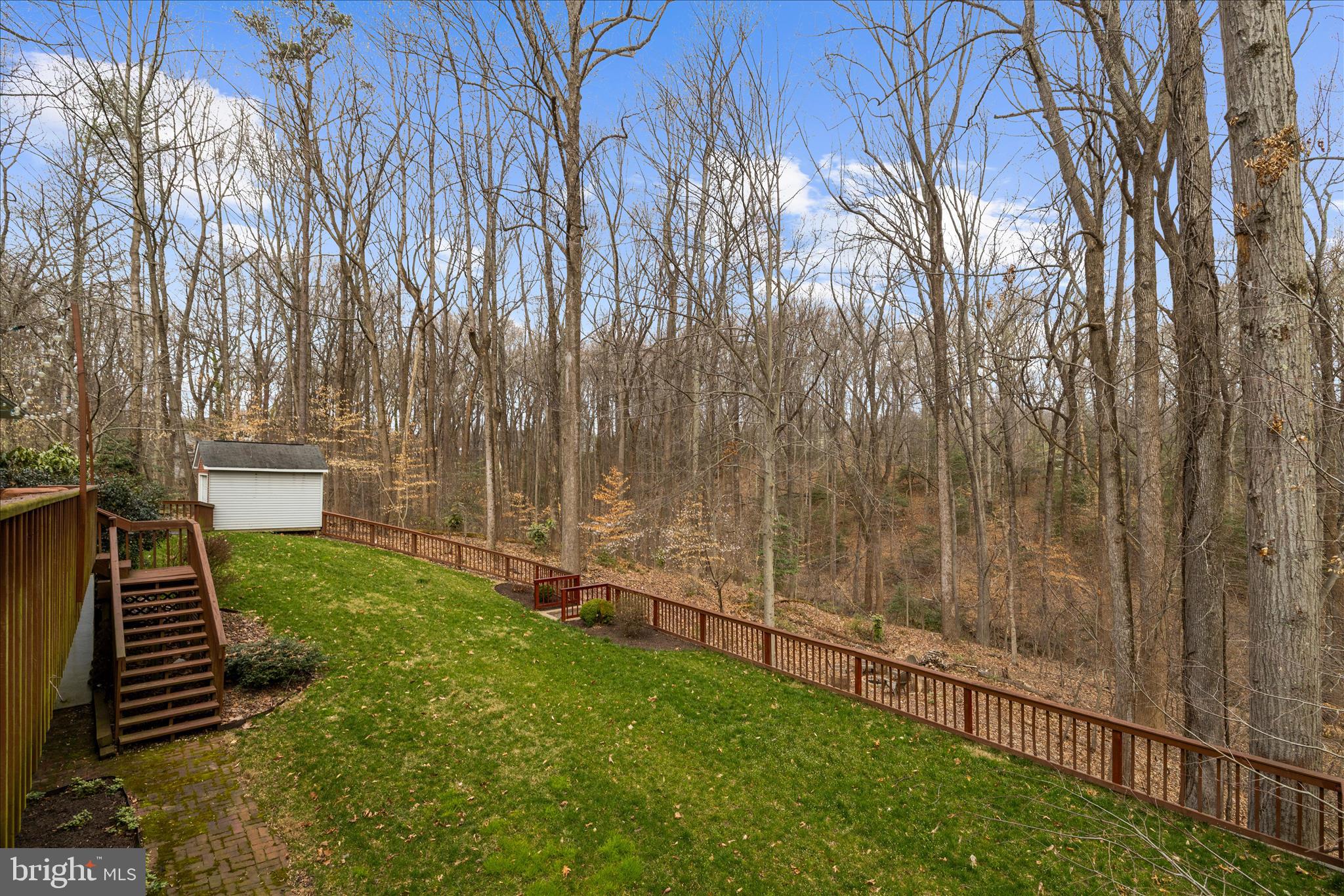 THE WOODS - Residential