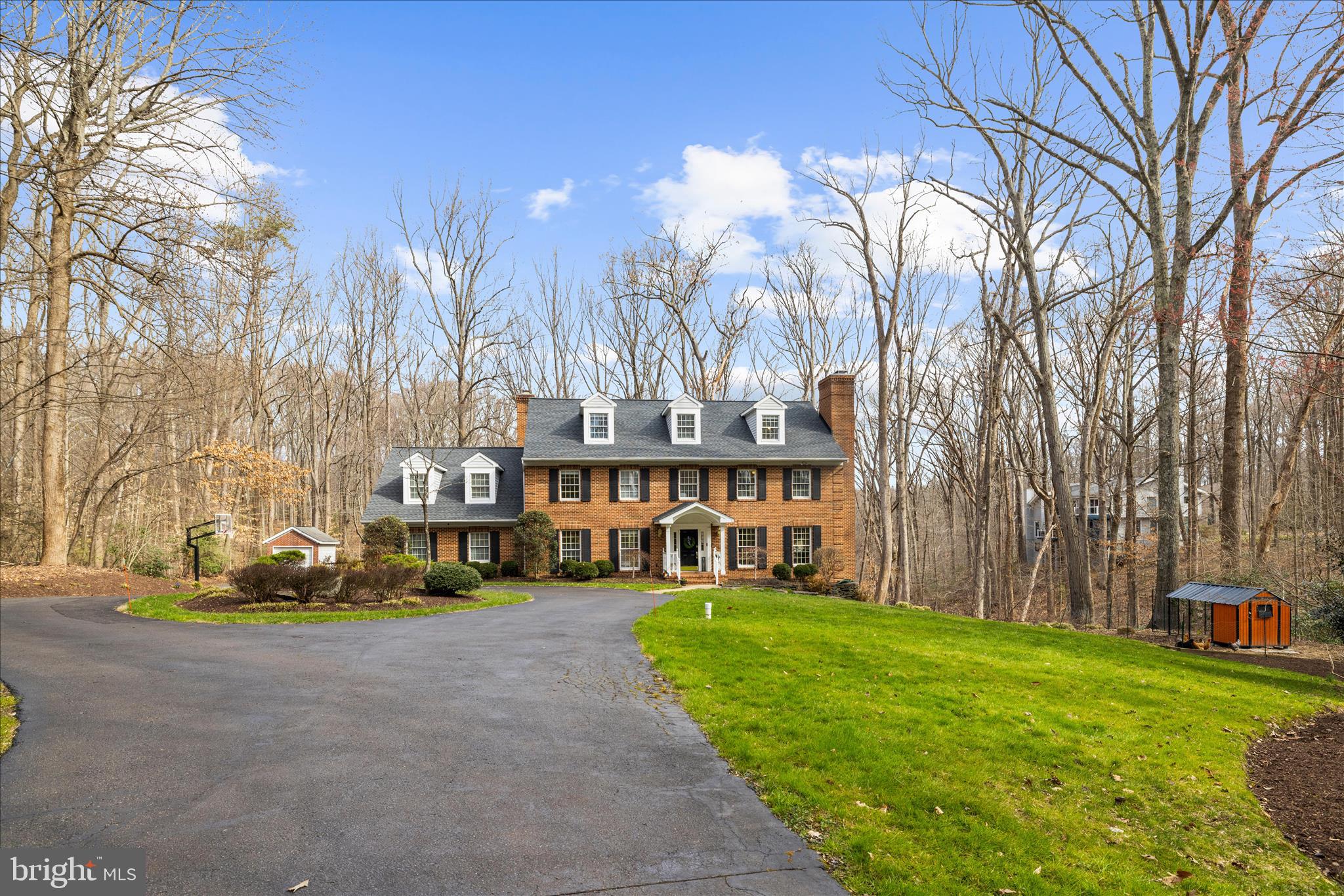 THE WOODS - Residential