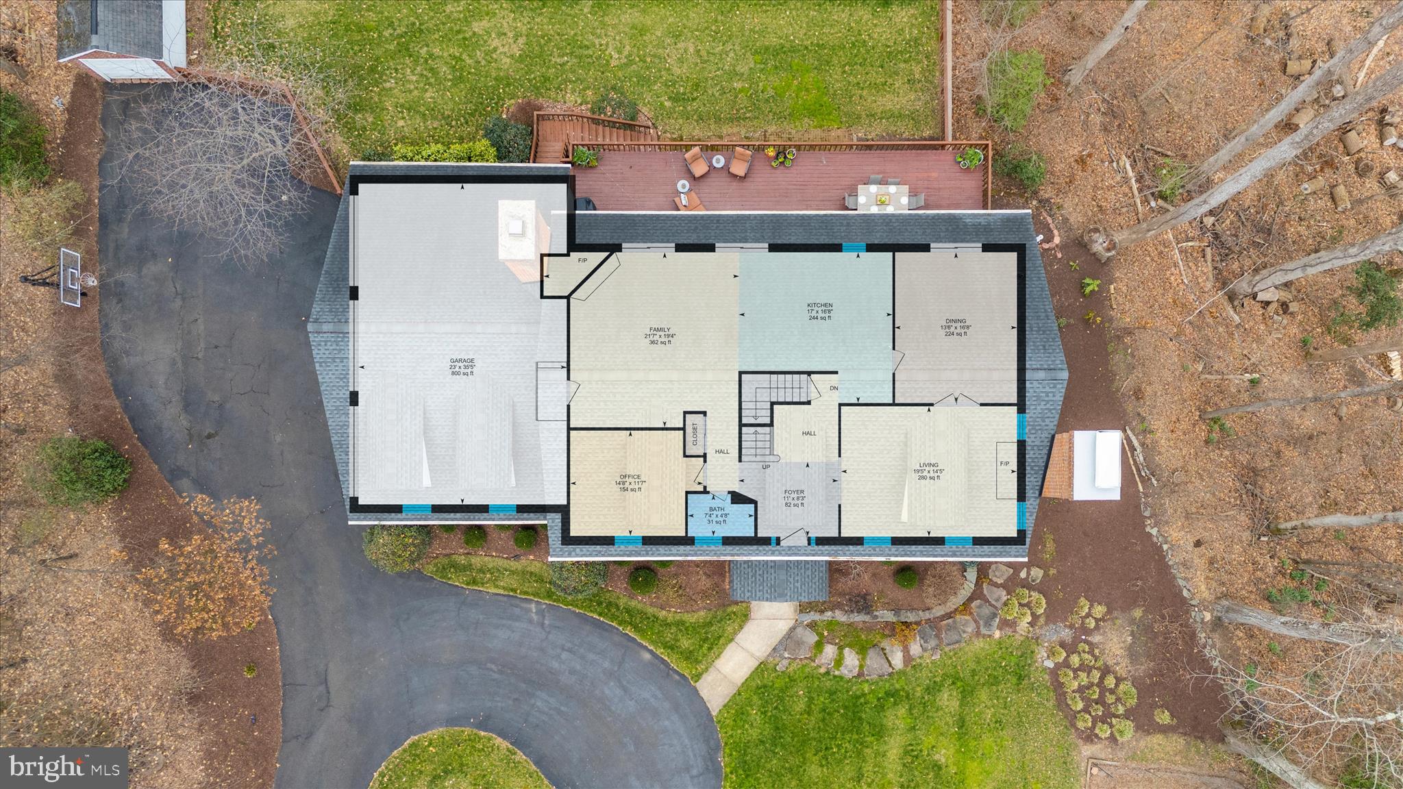 THE WOODS - Residential