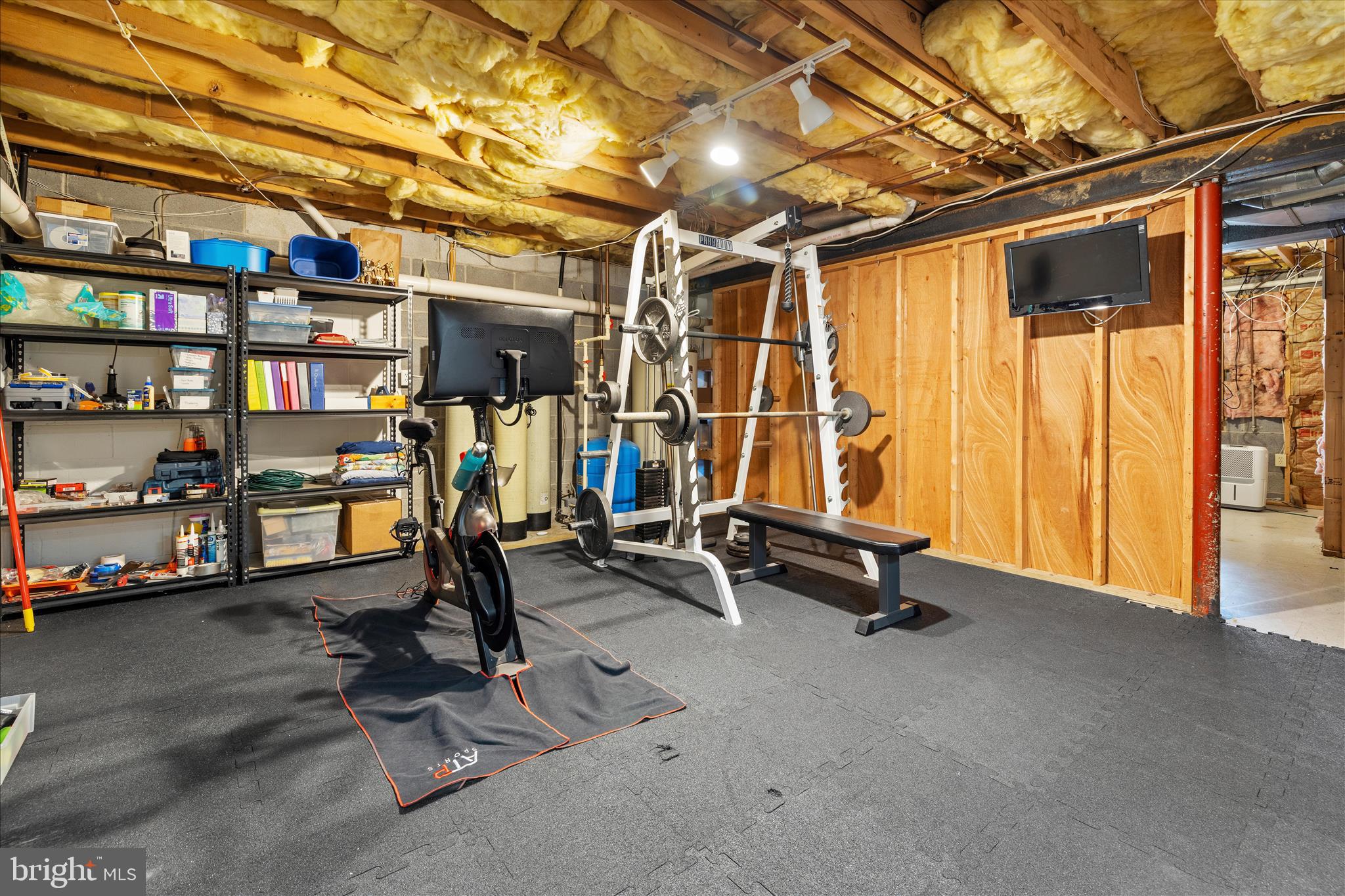 THE WOODS - Residential