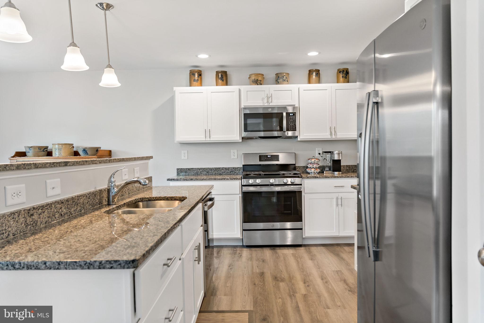 HERITAGE HILLS - Residential