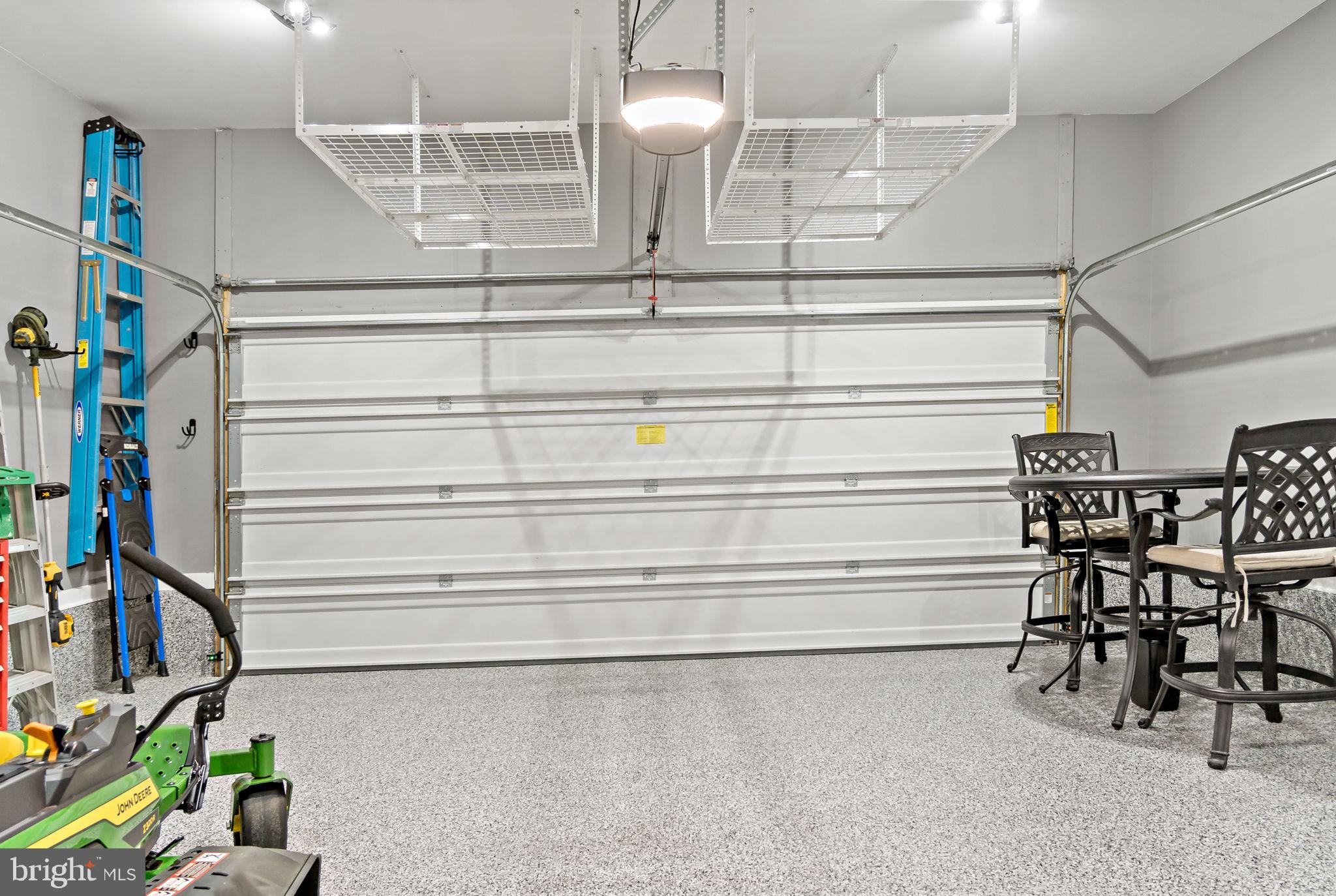 HERITAGE HILLS - Residential