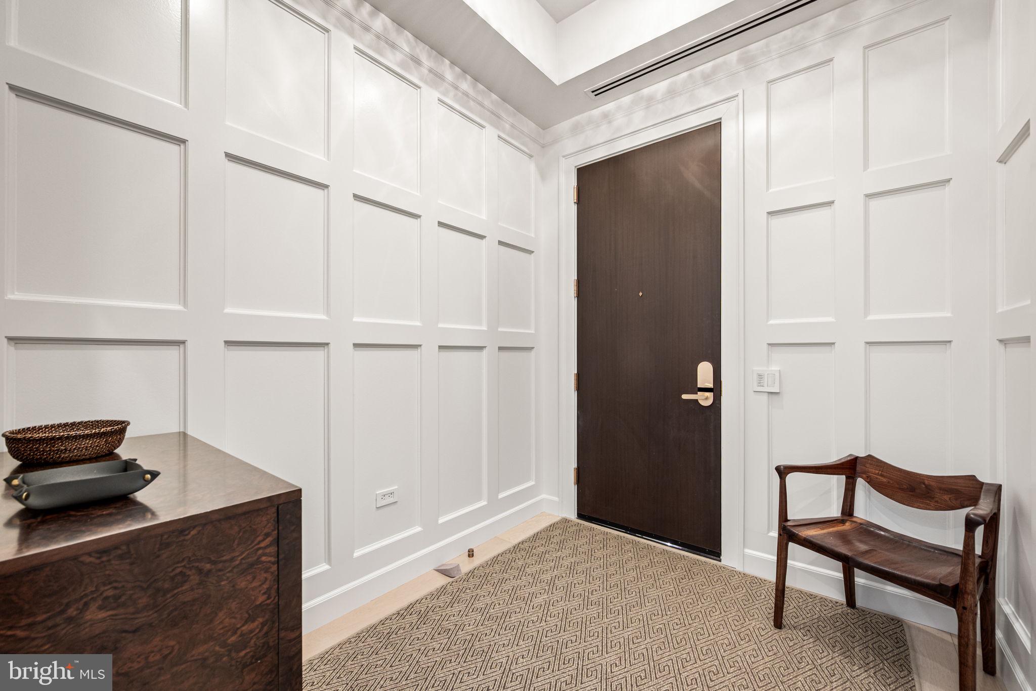 1911 WALNUT STREET RESIDENCE 3502