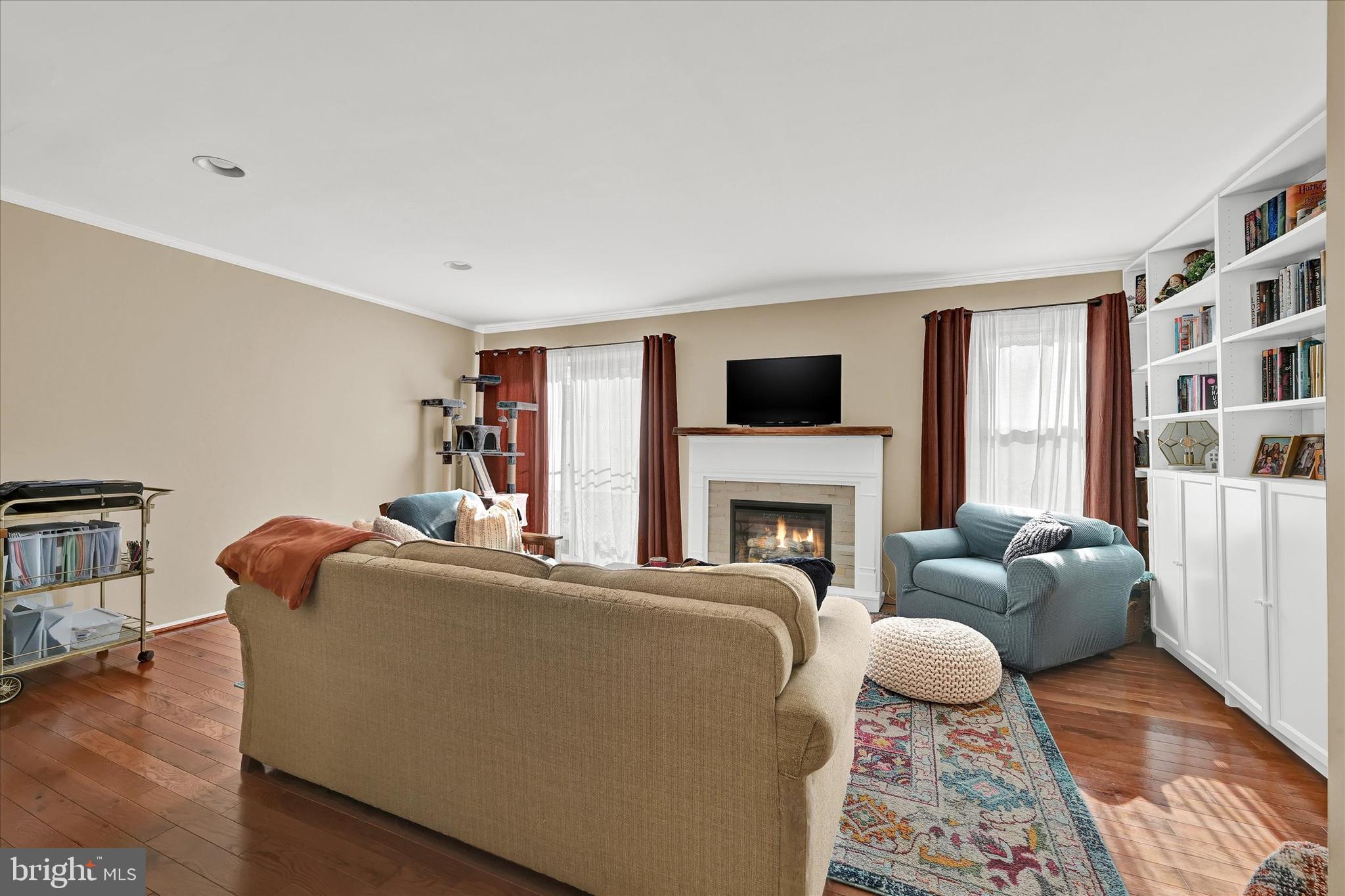 VILLAGE OAKS - Residential