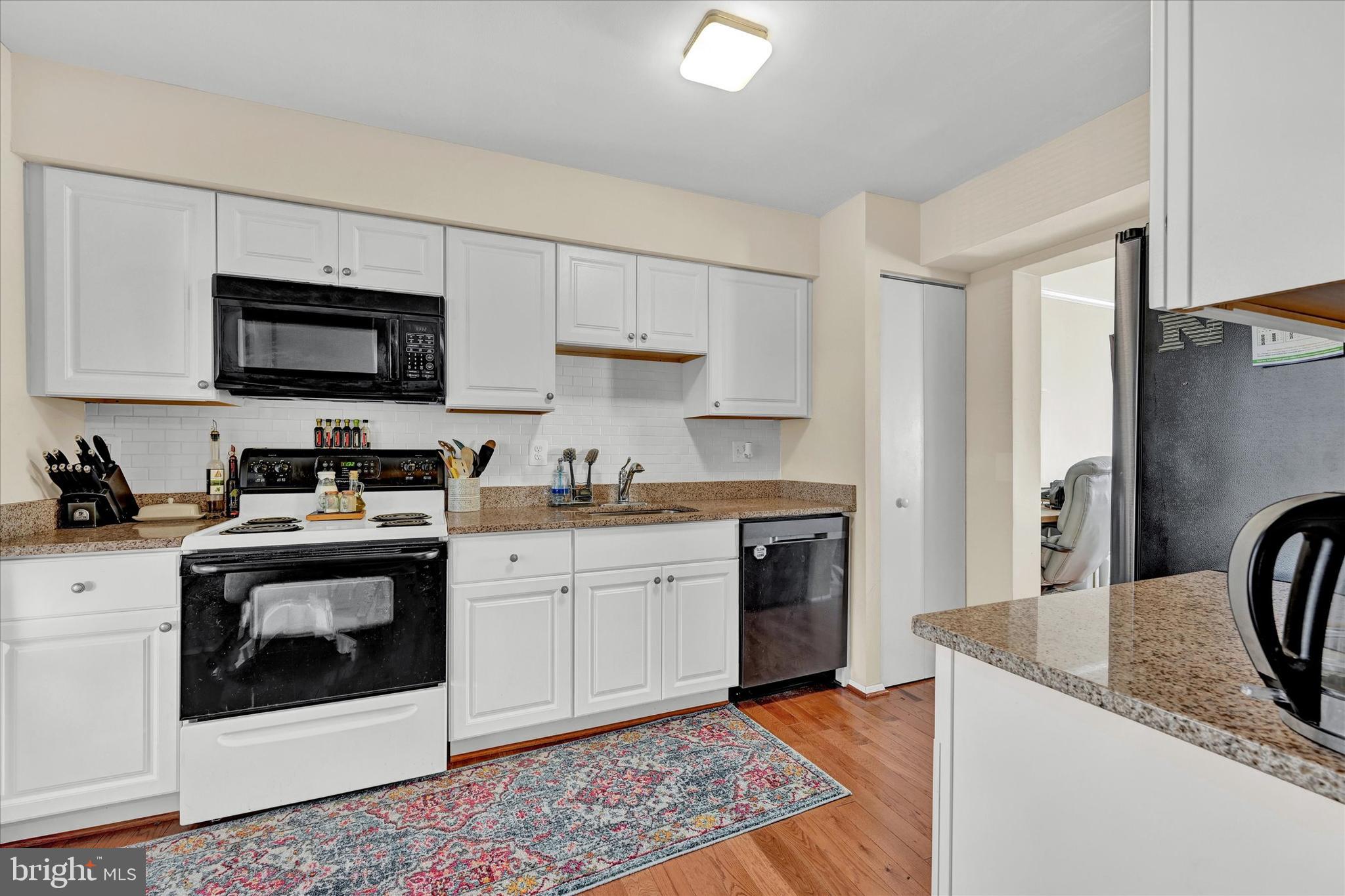 VILLAGE OAKS - Residential