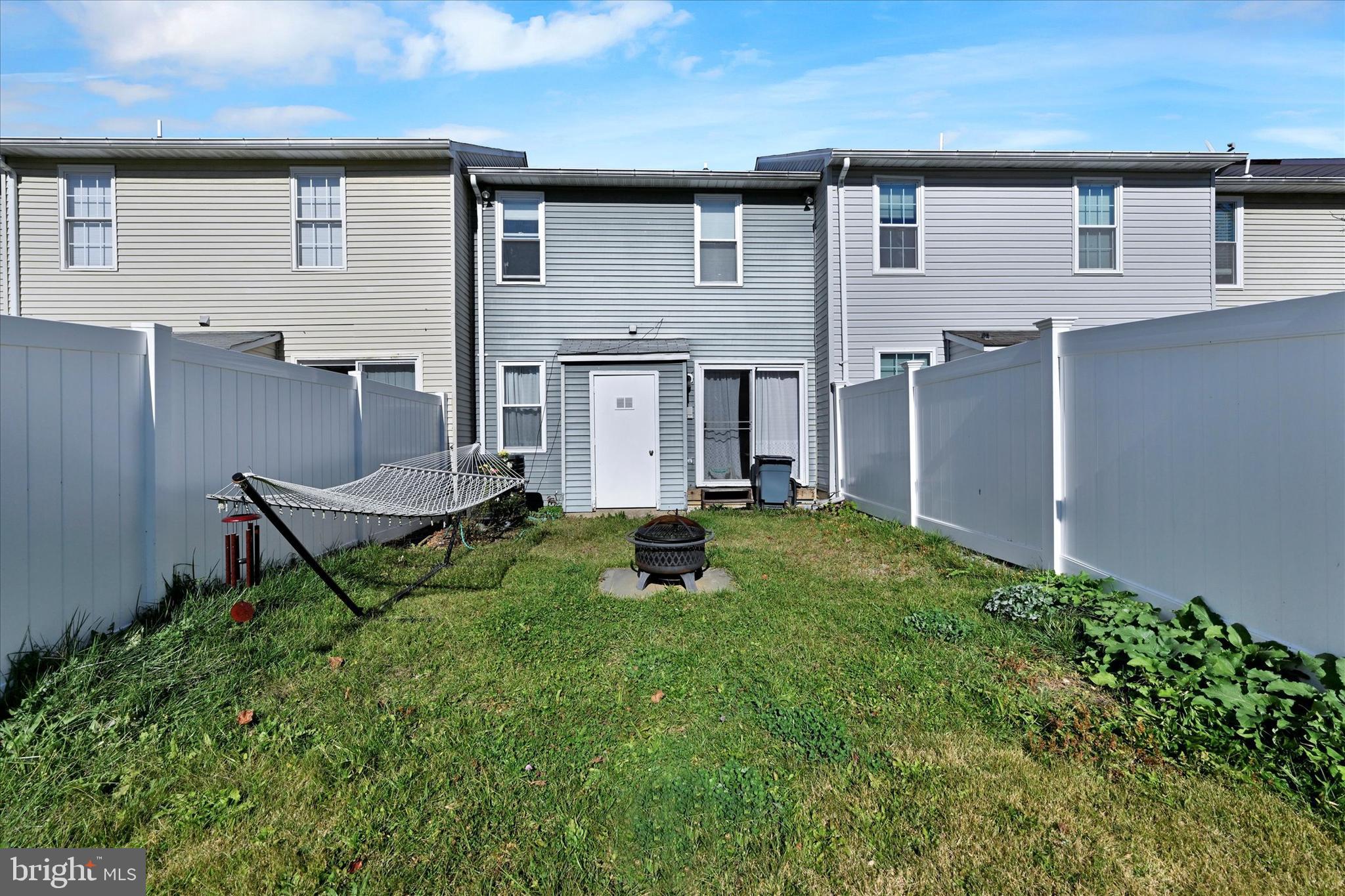 VILLAGE OAKS - Residential