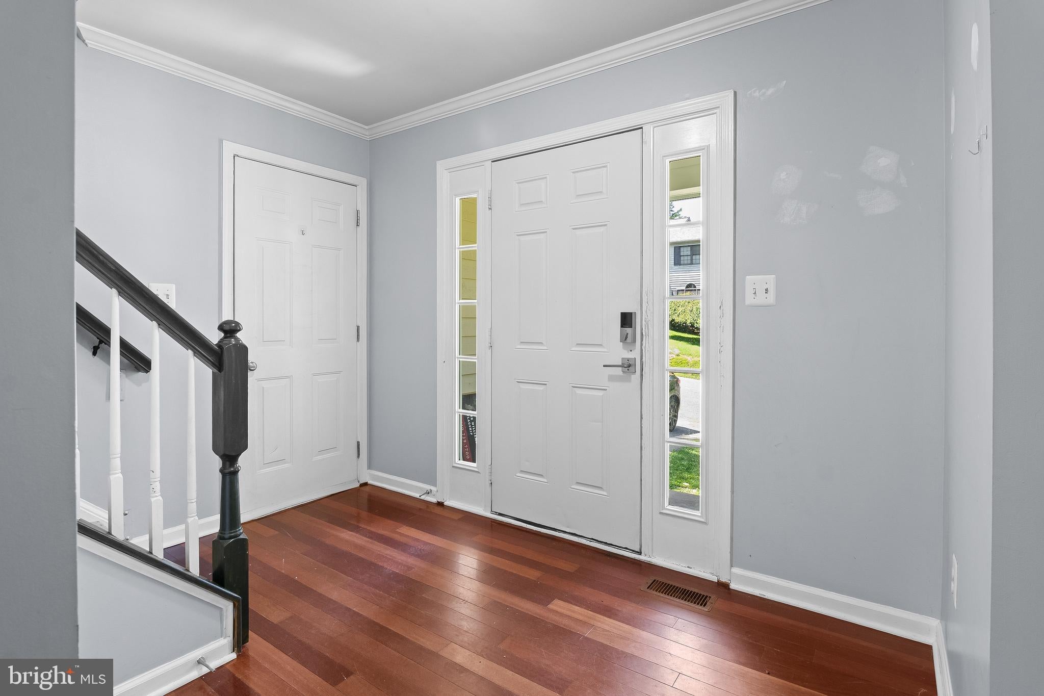 6731 MEADOWLAWN CIRCLE