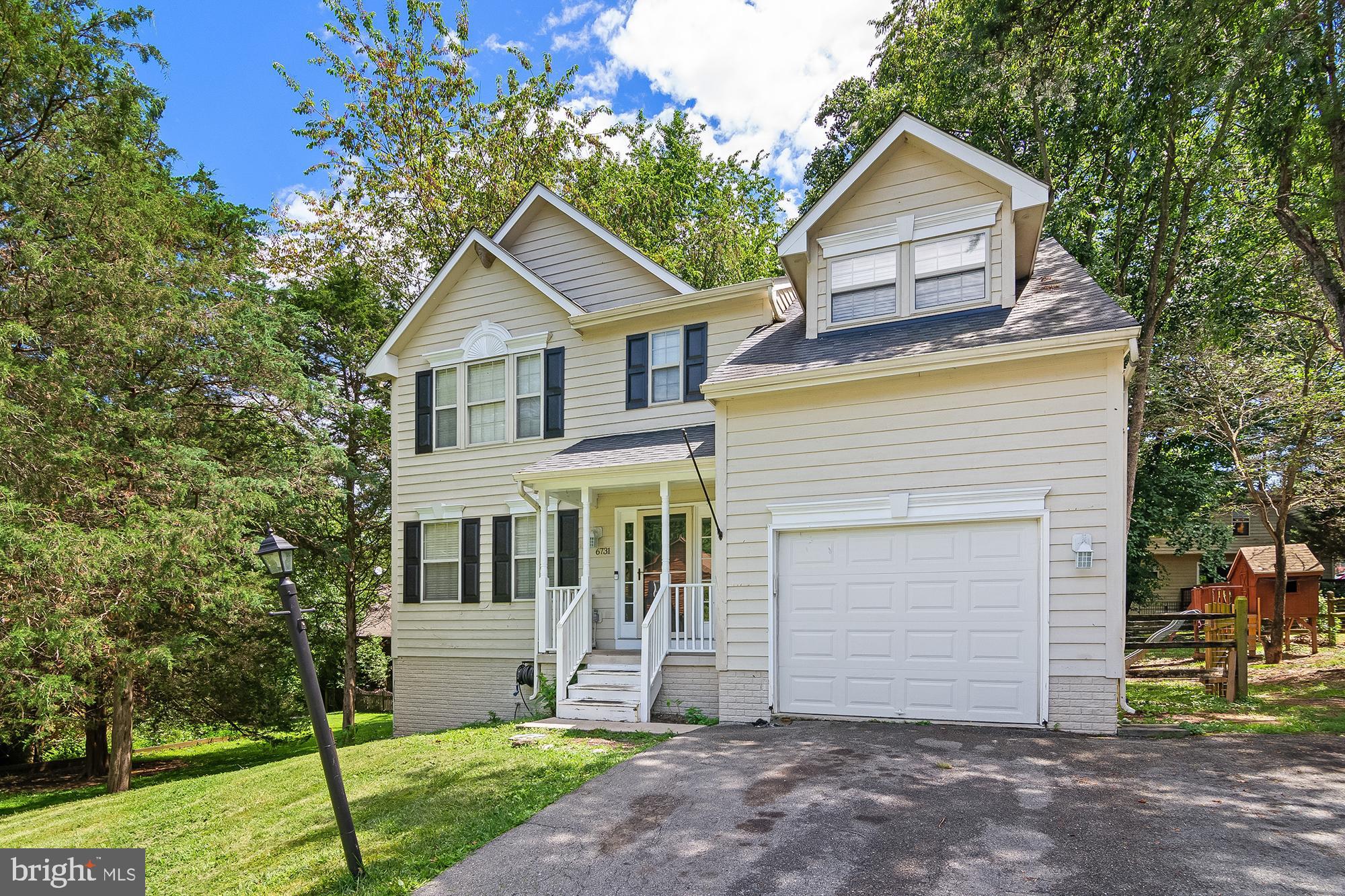 6731 MEADOWLAWN CIRCLE