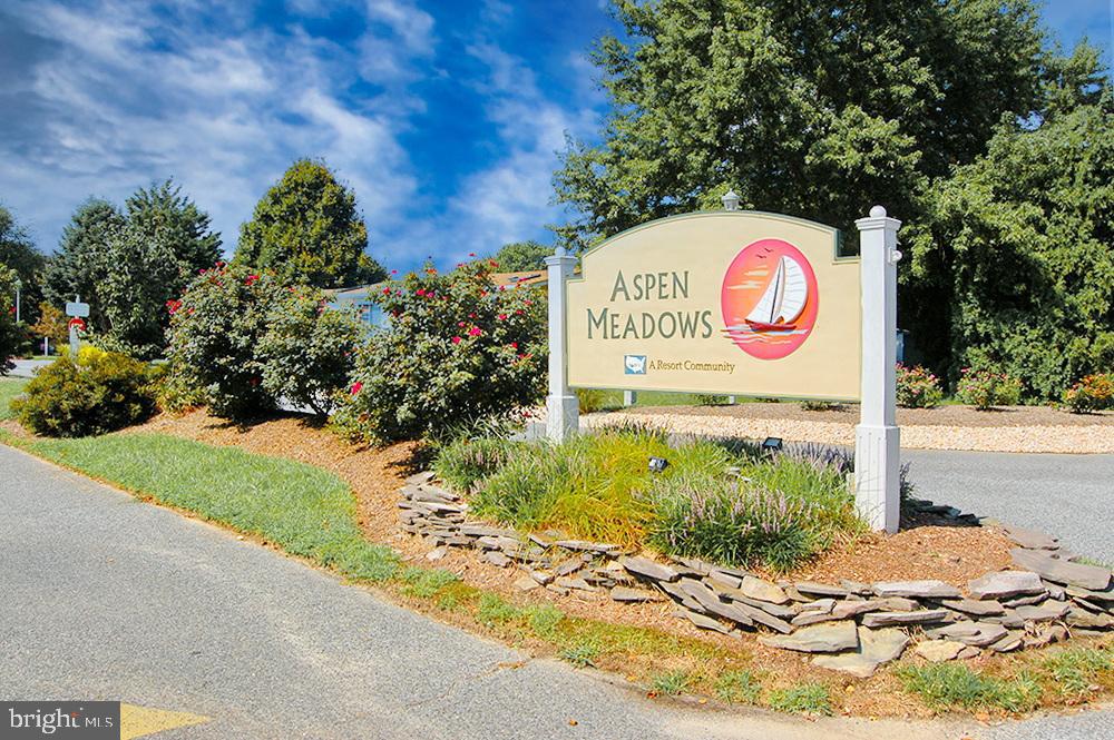 ASPEN MEADOWS - Residential