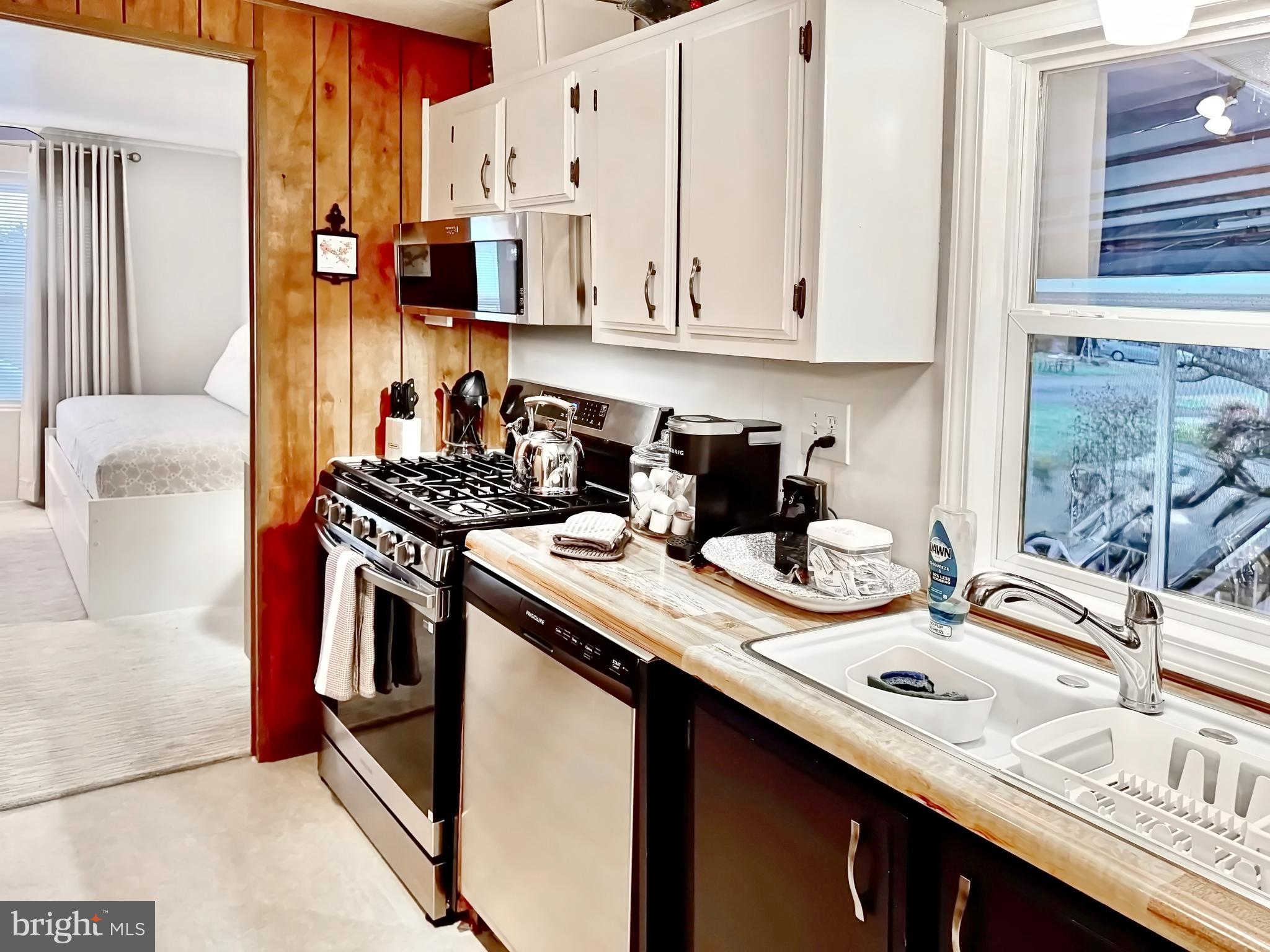 ASPEN MEADOWS - Residential