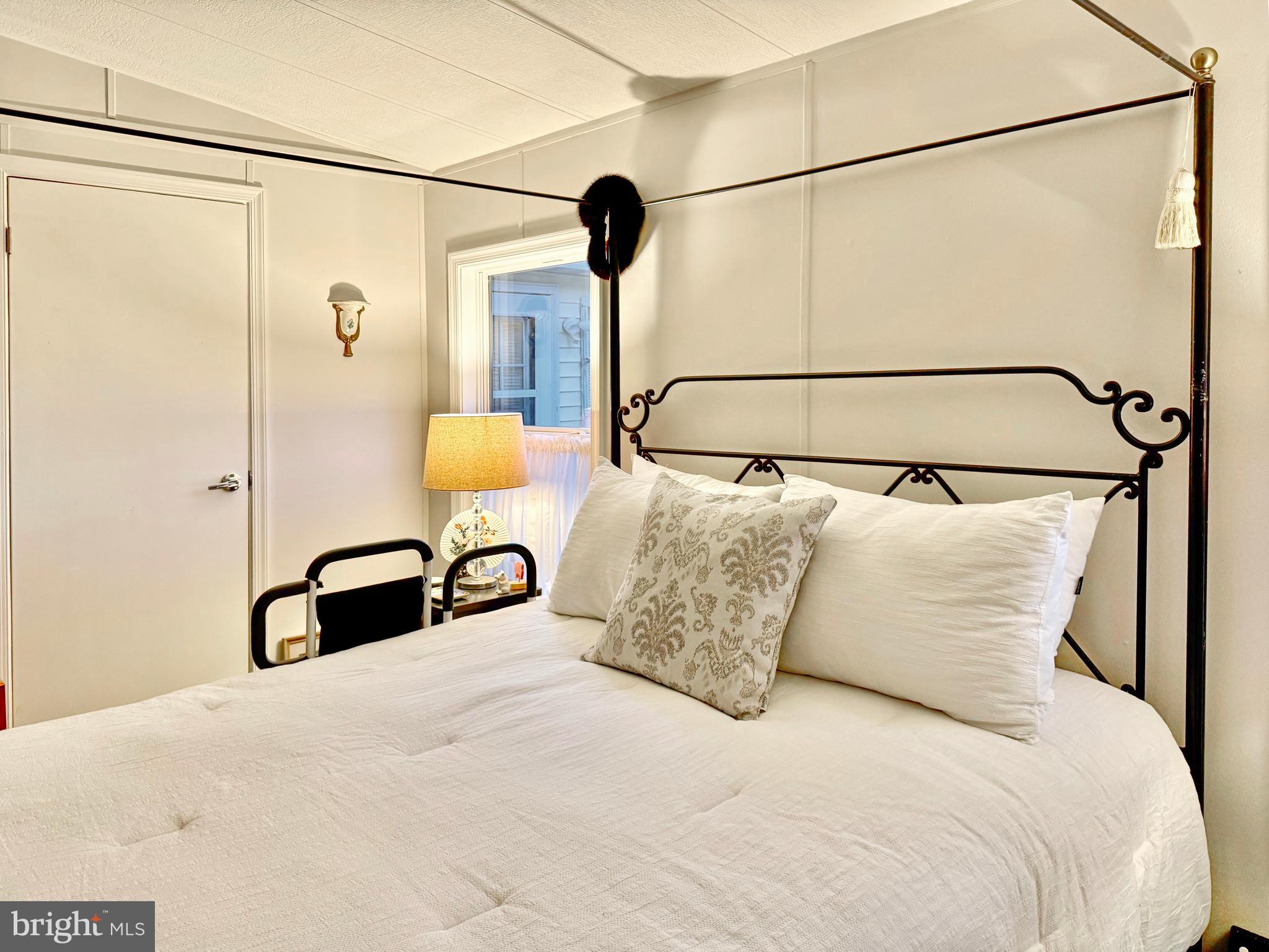 ASPEN MEADOWS - Residential