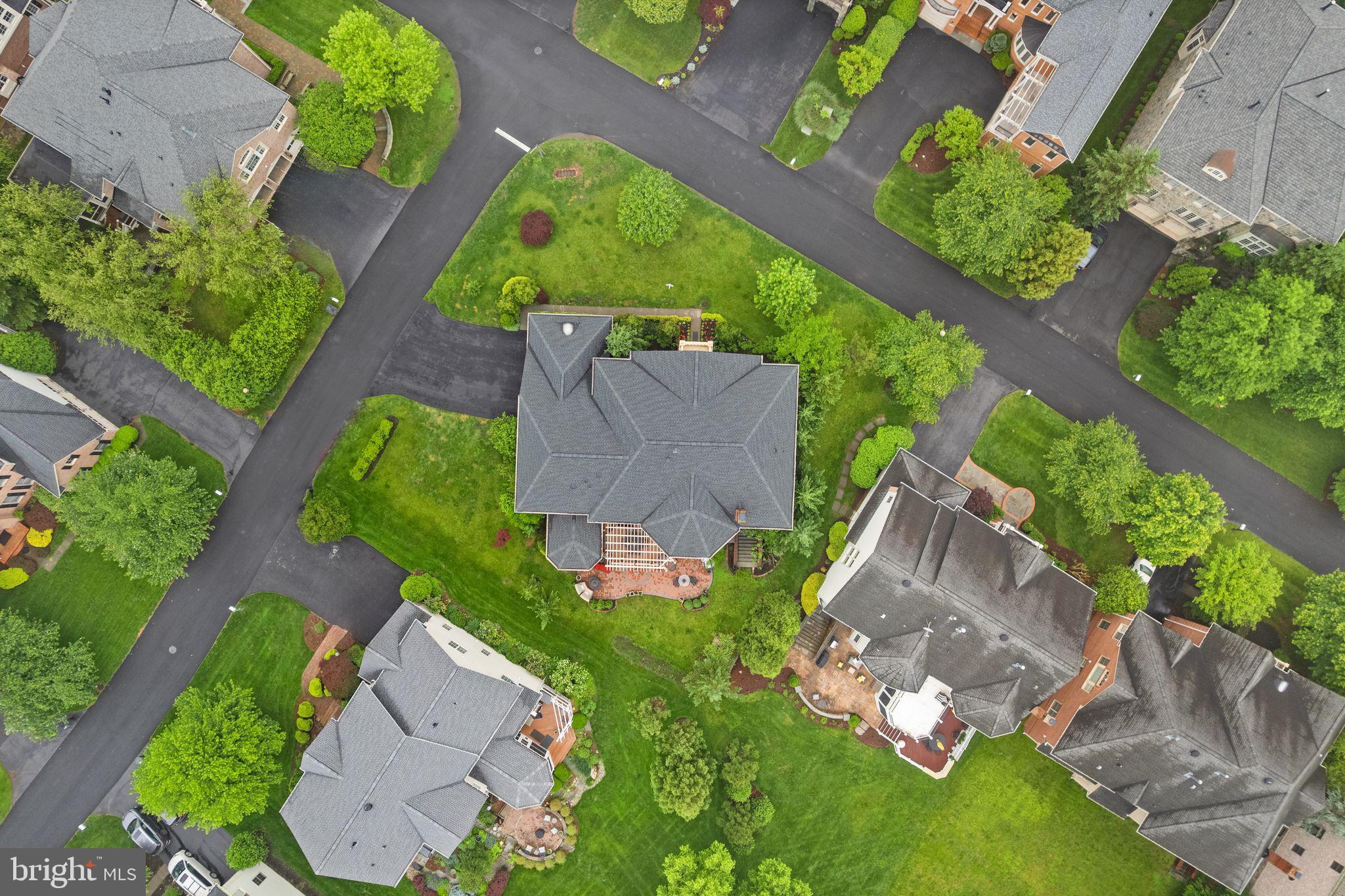 RIVER CREEK - Residential