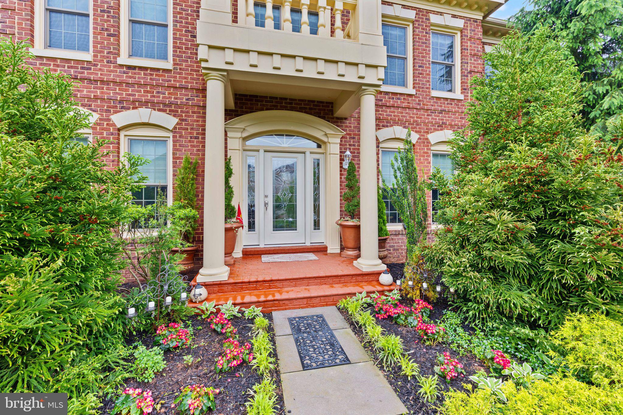 RIVER CREEK - Residential