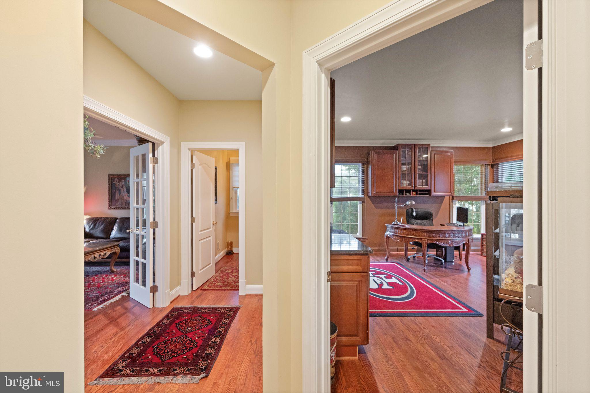 RIVER CREEK - Residential