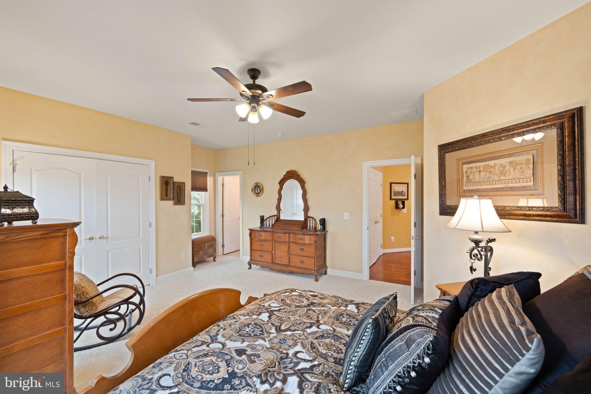 RIVER CREEK - Residential