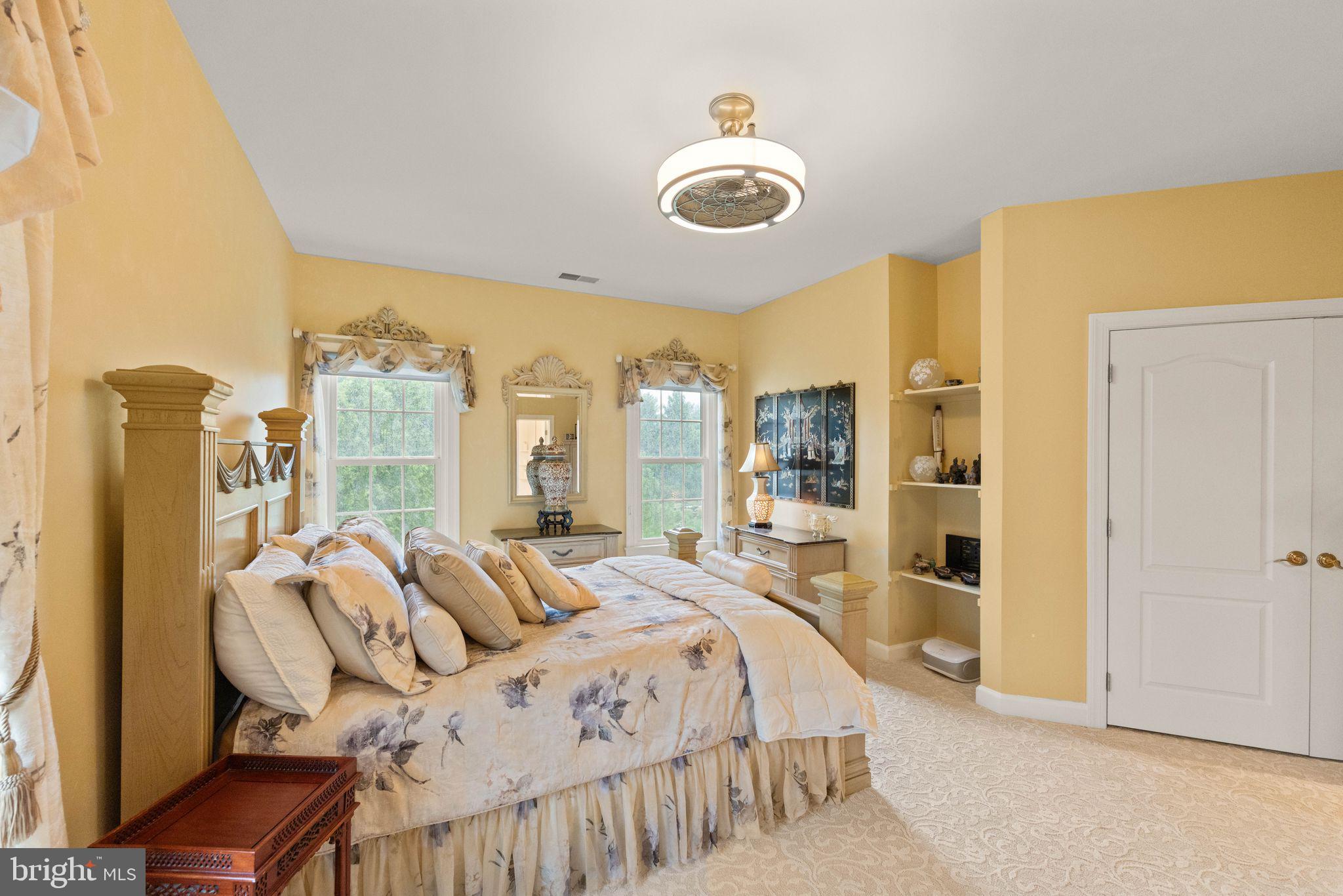 RIVER CREEK - Residential