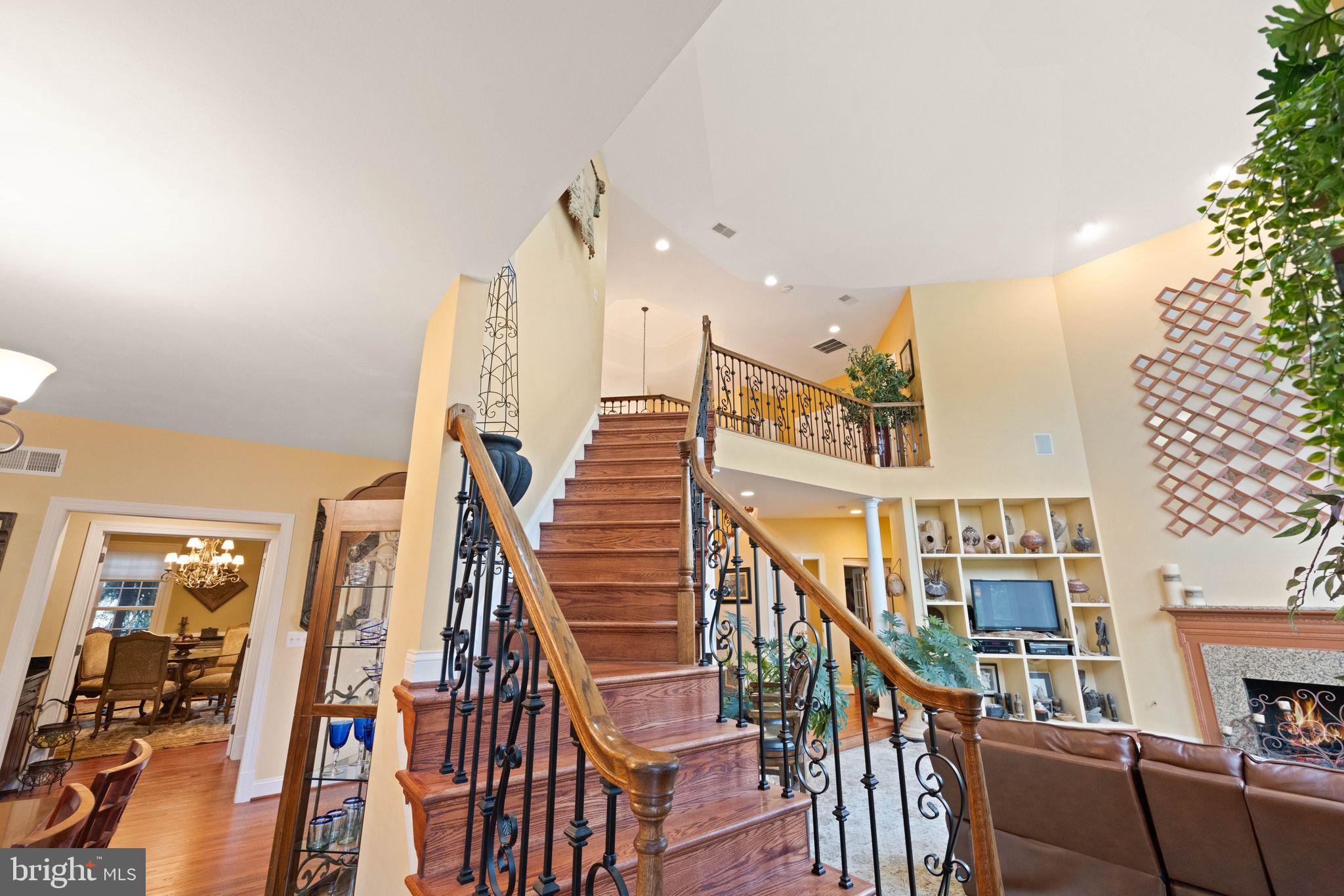 RIVER CREEK - Residential