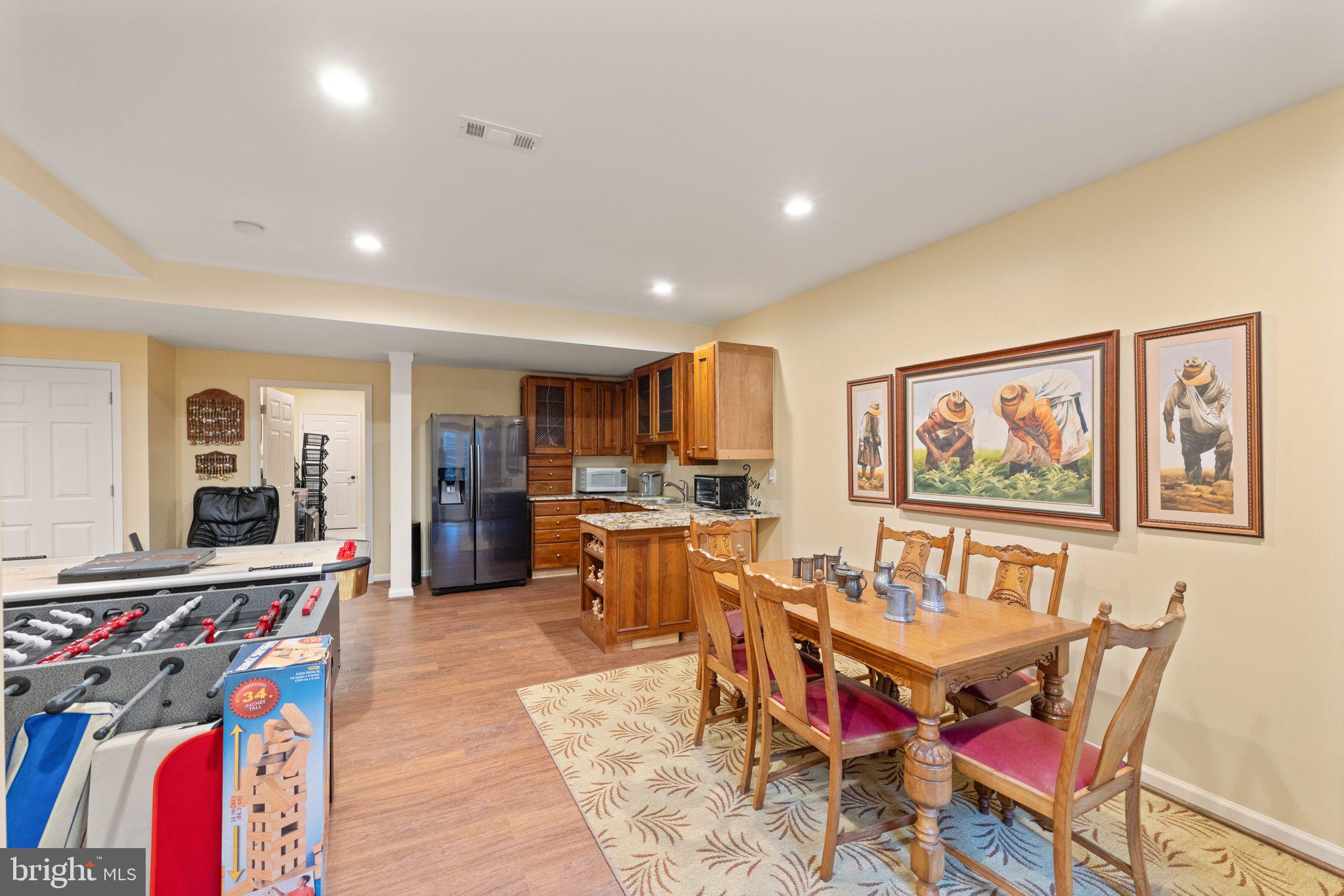 RIVER CREEK - Residential